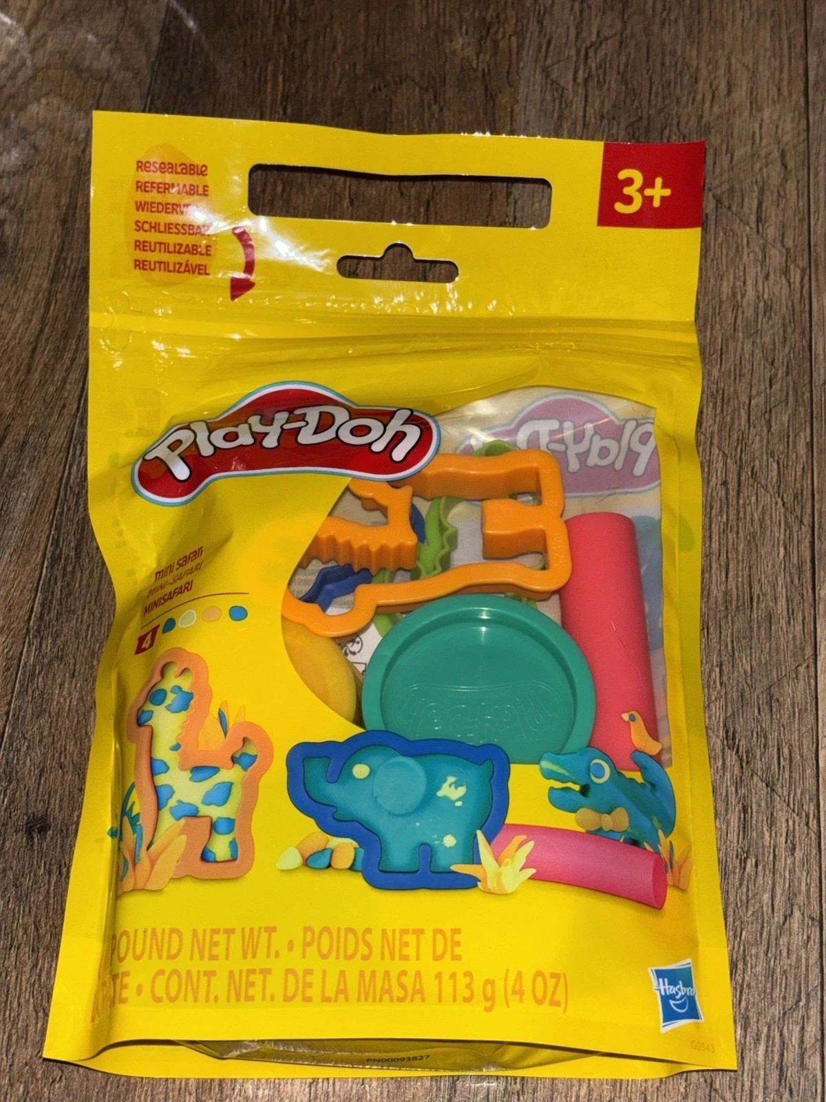 Play-Doh Mini Safari Set w/ 4oz Compound & Animal Cutters Ages 3+