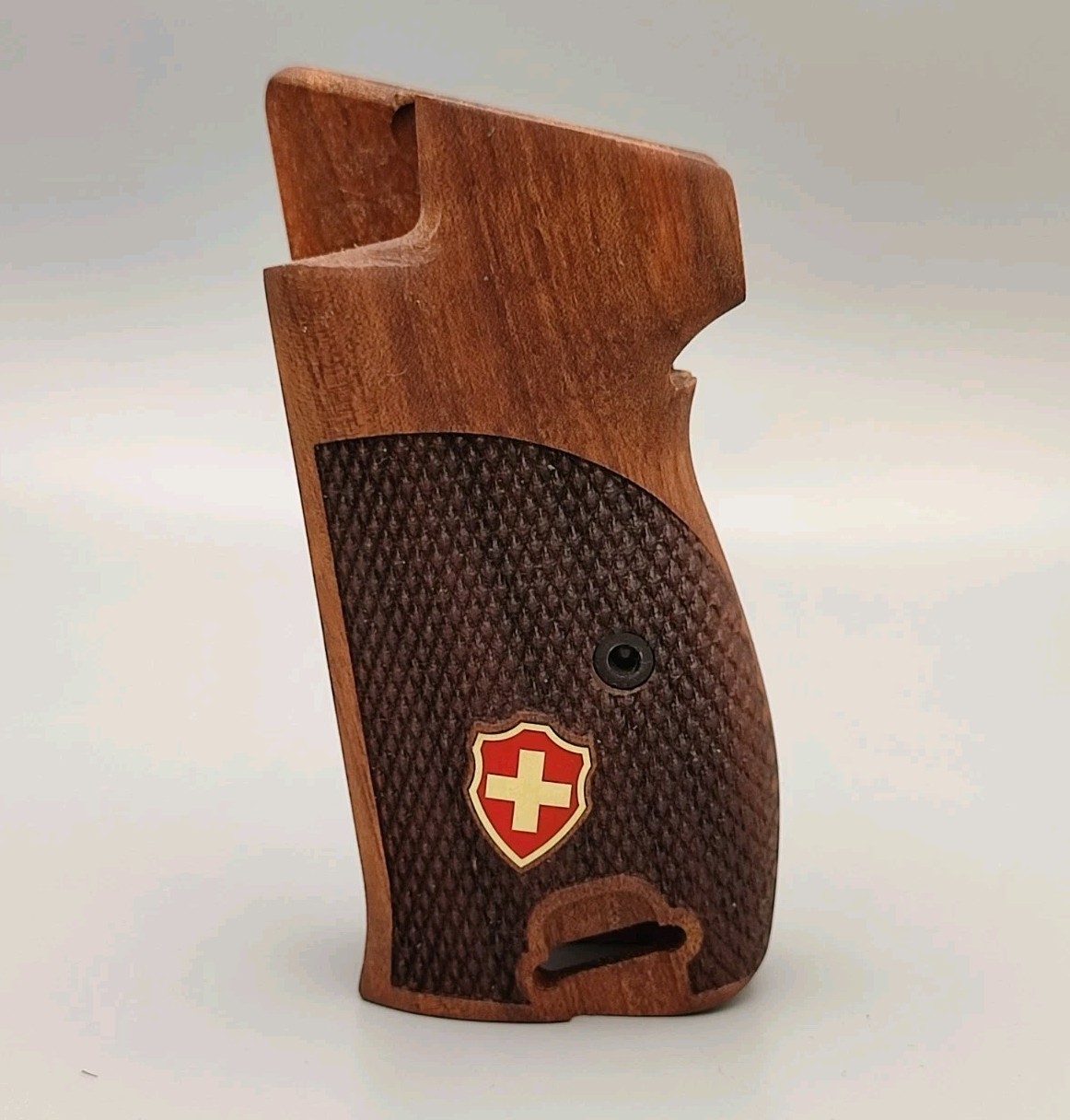 NEW SIG P210 Orthopedic Walnut Wood Grips Handmade Pattern Grips Embossed TURKEY