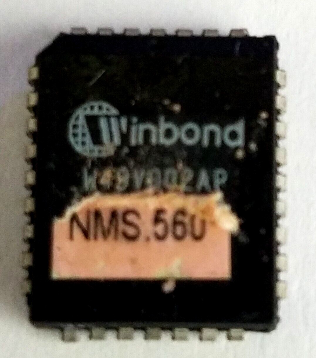 BIOS CHIP: Winbond W49V002AP.  From MSI K7N2-Delta L
