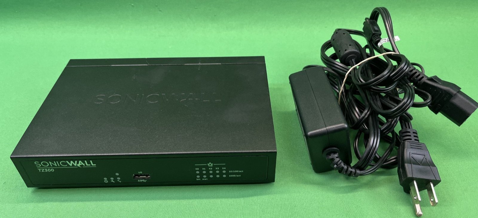 SonicWALL TZ300 Firewall Appliance APL28-0B4 w/Power Supply