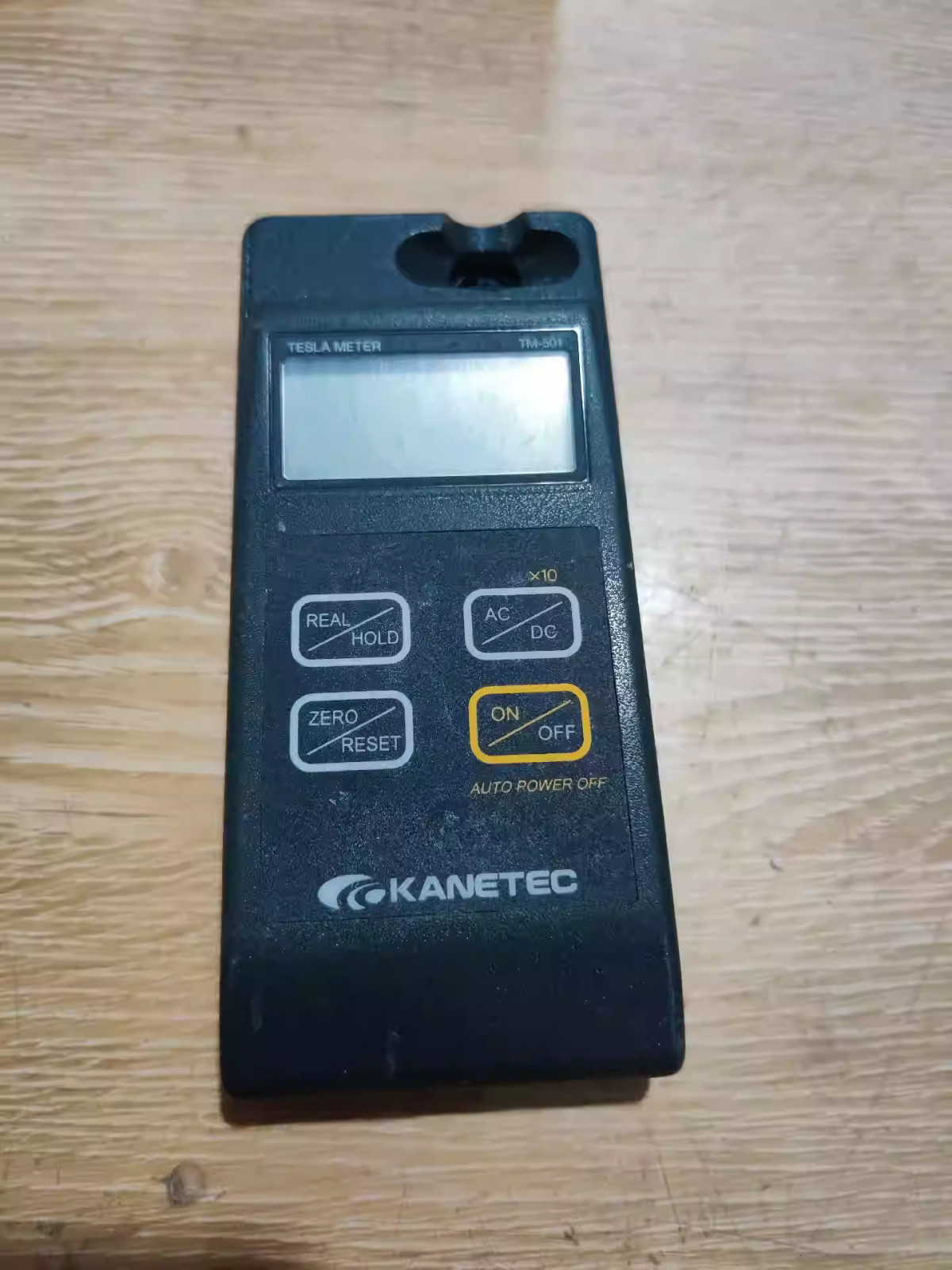 1 Pcs KANETEC TM-501  Gauss meter//