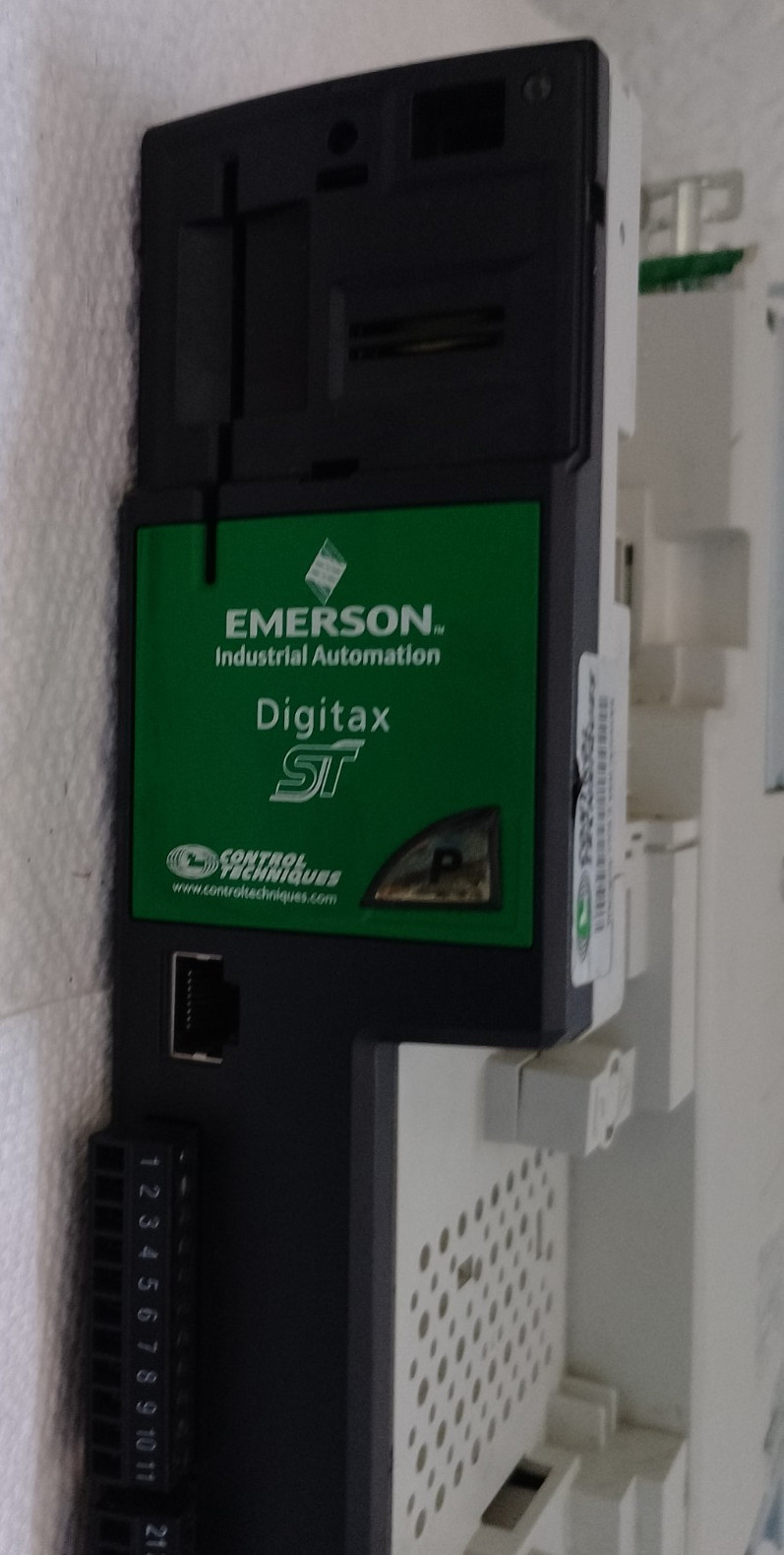 Emerson DST 1402 Servo drive 3098-0068