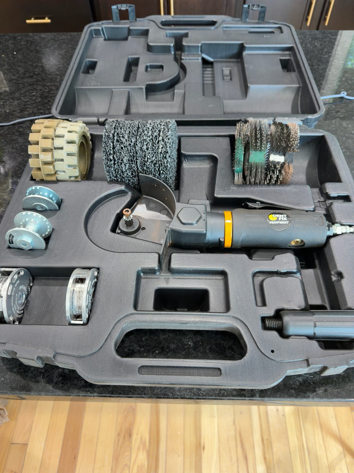 Dent Fix Pneumatic Surface Conditioning Tool Kit – Complete with Case & Accessor