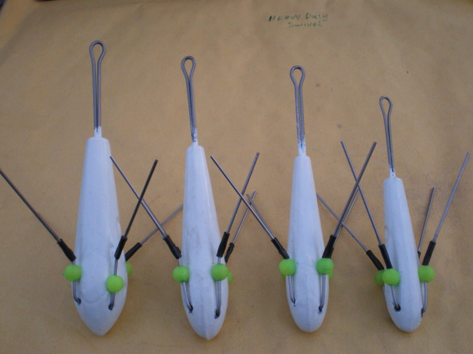 10 PCS. SPUTNIK STYLE SINKER, SURF WEIGHT, MUD WEIGHT, CLAW SINKER 7 OZ. WHITE