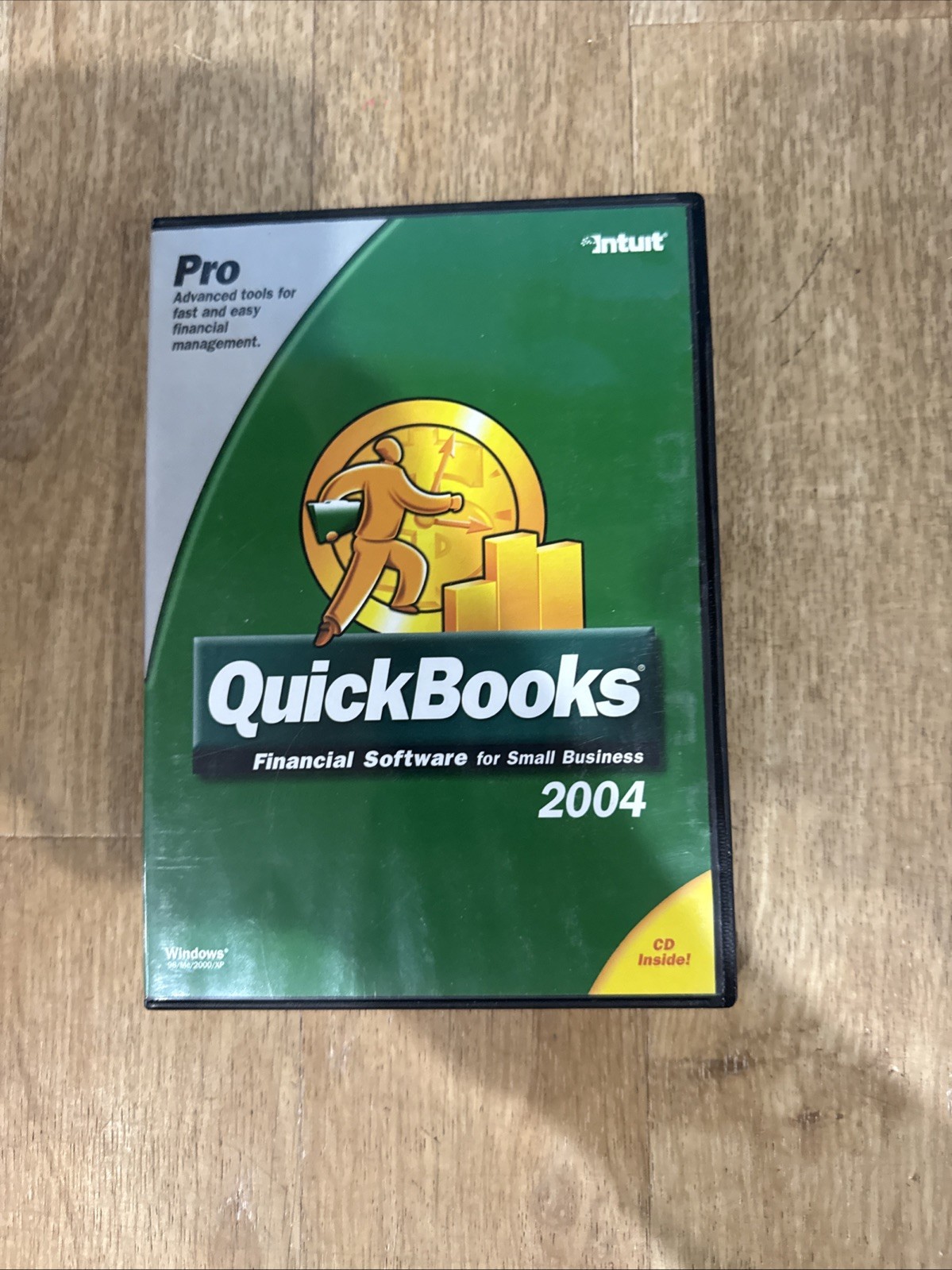 Intuit QuickBooks Pro 2004 with License for Windows 98/ME/2000/XP