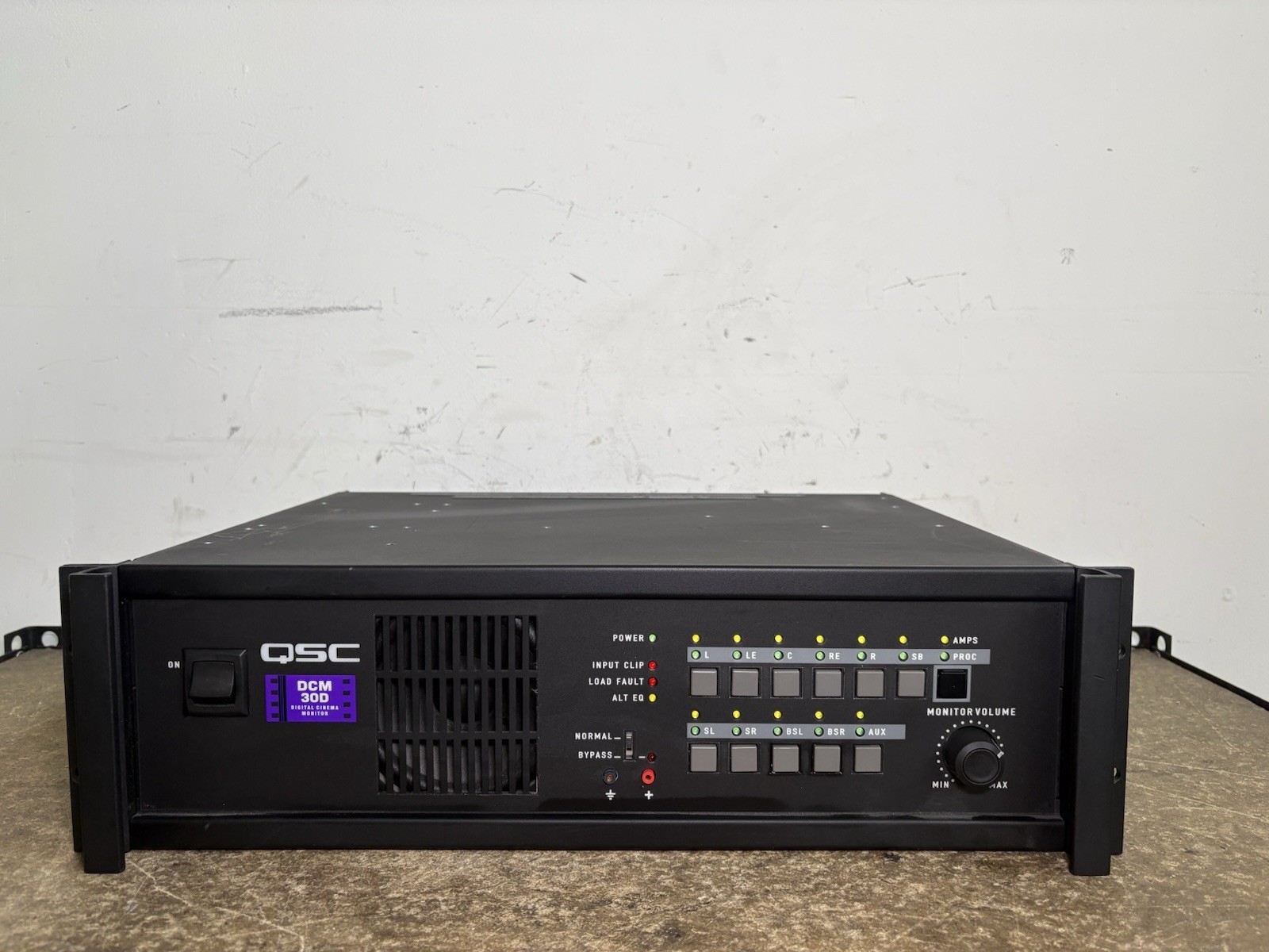 QSC DCM 30D Digital Cinema Monitor and Signal Processor *Read