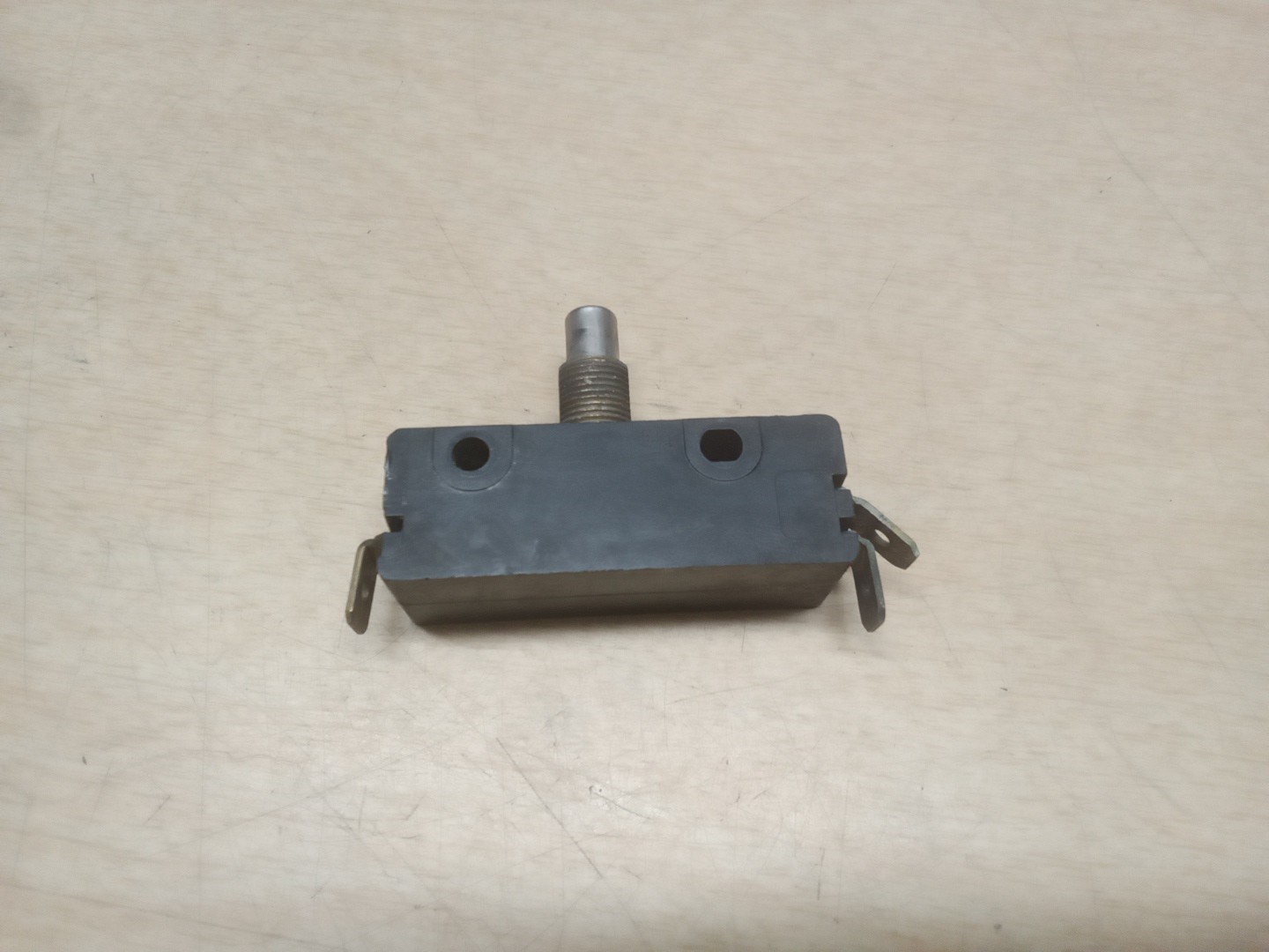 Cherry E-13 15A 125/250VAC Switch