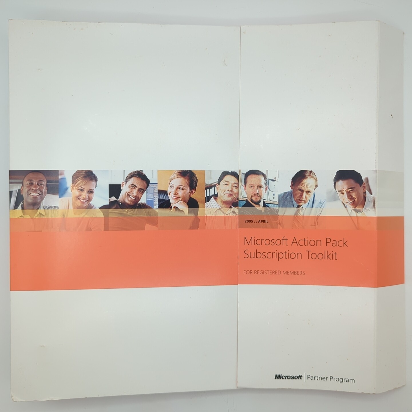 2005 Microsoft Action Pack Subscription Kit Member w/ CDs Incomplete - CS10