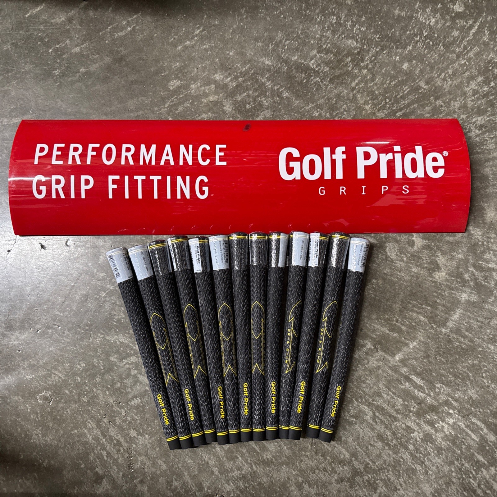 13 BRAND NEW Golf Pride V55 Cord Standard Size Golf Grips Grip Black/Yellow 58R