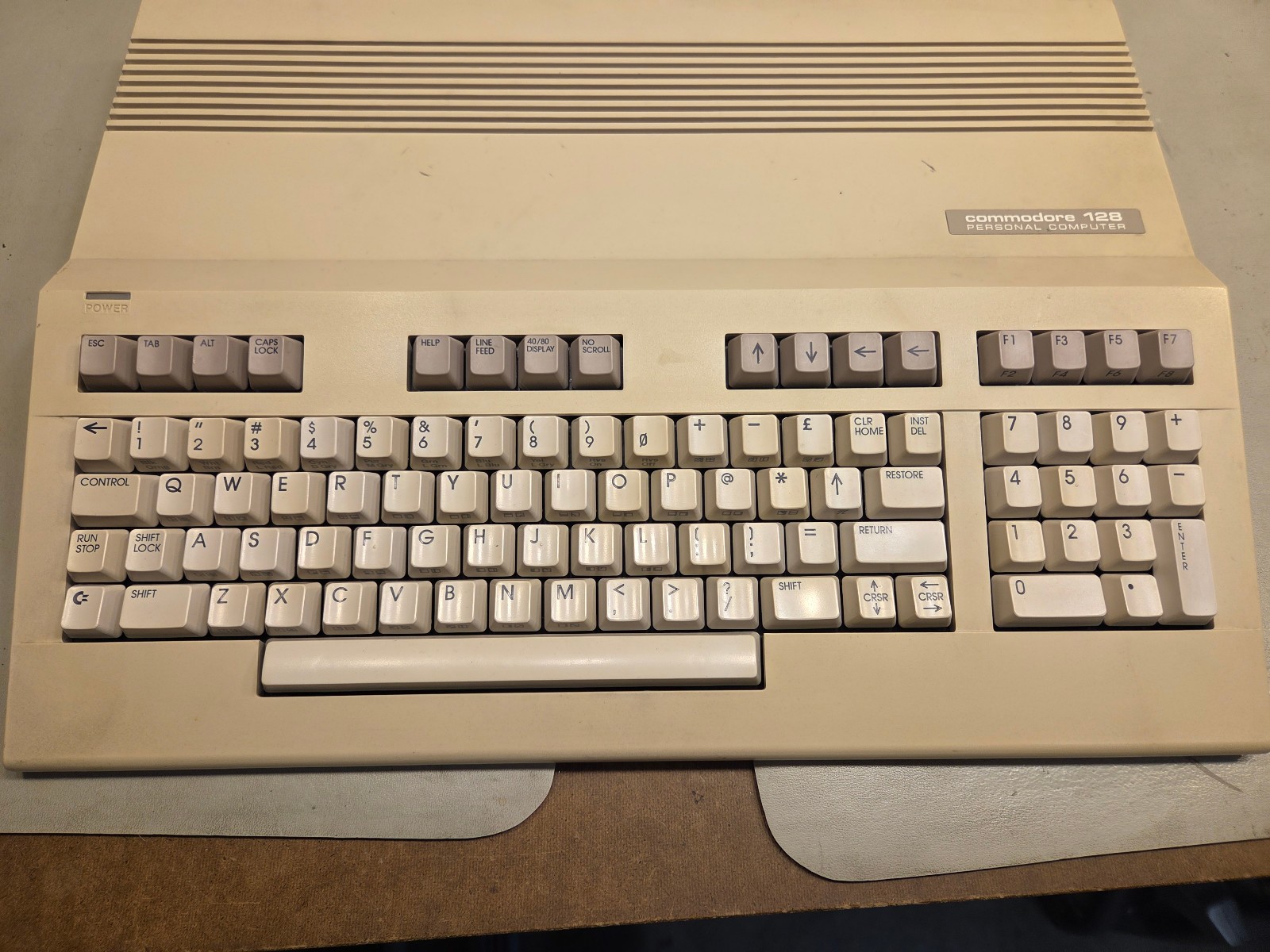 Commodore 128 C128 Computer with Power Supply - FREE SHIPPING