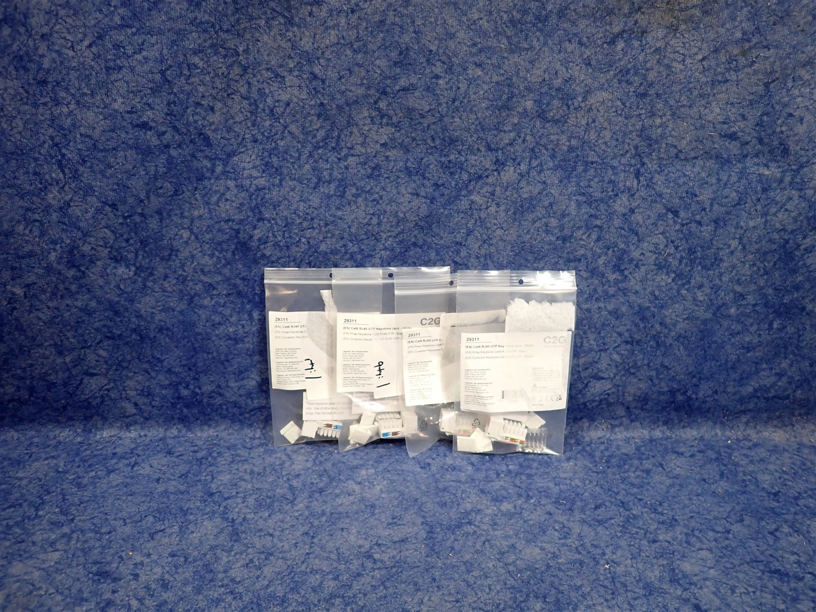 NEW Lot of 4 C2G 29311 Cat6 RJ45 UTP Keystone Jack, White (BN207)