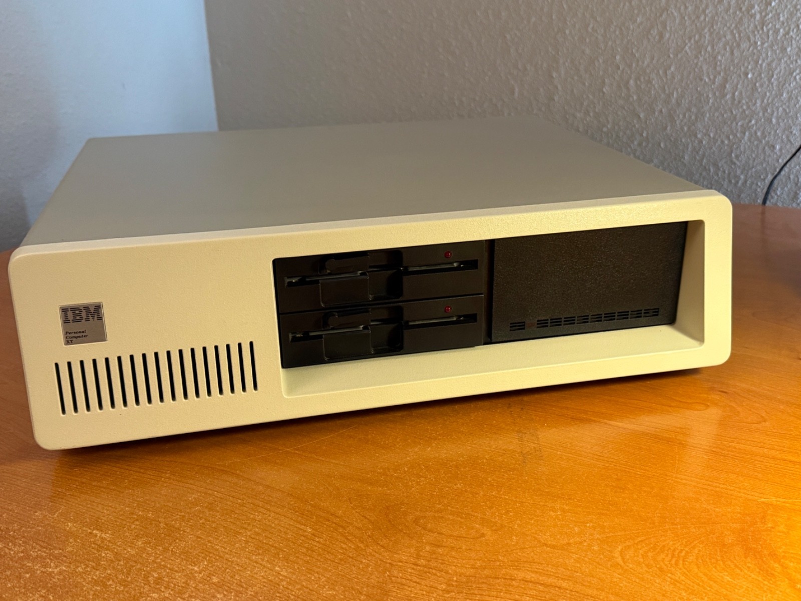 Vintage IBM 5160 Computer - 640KB -  32MB HDD - Hercules - Excellent Working!