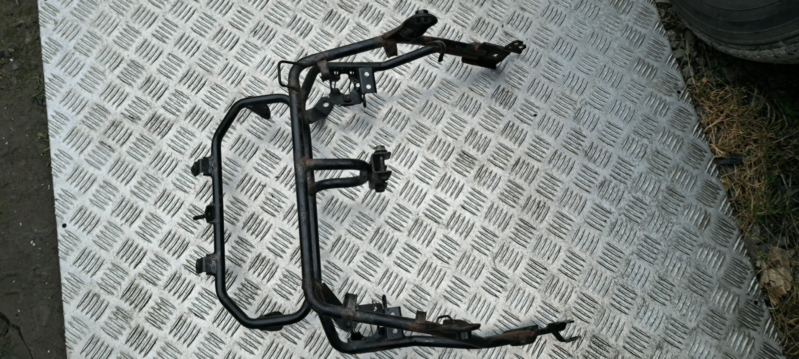 Yamaha XJ 900 Fairing Bracket Front Fairing Stay. Headlight Bracket. 1996.