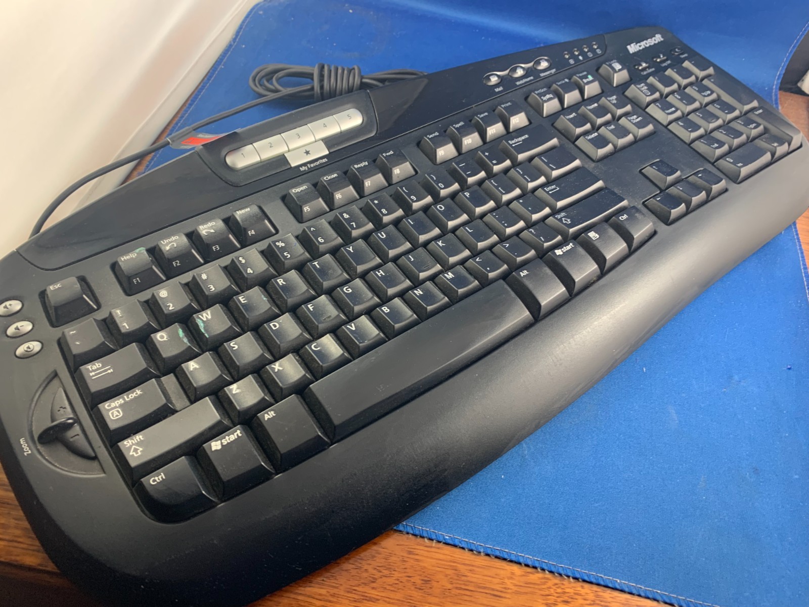 MICROSOFT Digital Media KEYBOARD USB Multimedia 1.0A Model 1031 Wired Black