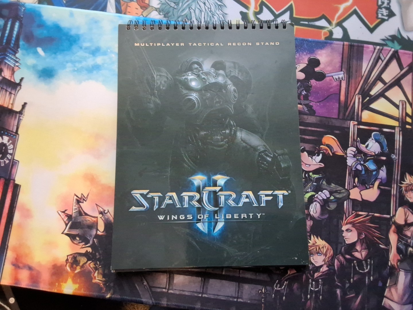StarCraft Wings of Liberty Limited Edition Multiplayer Tactical Recon Stand