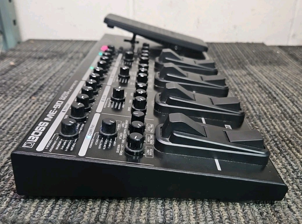Boss ME-90 Guitar Multiple Effects Pedal - Black