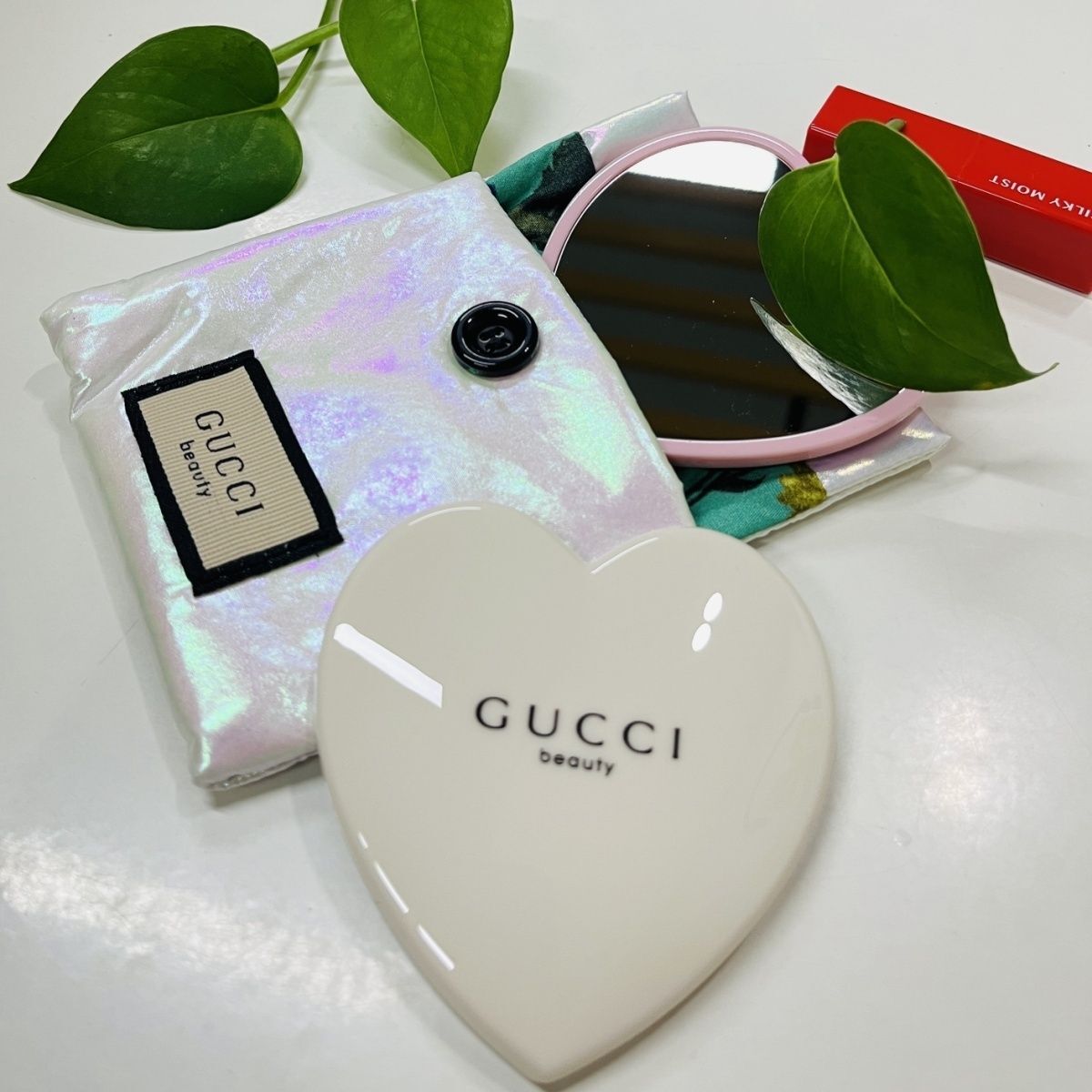 Heart-shaped Compact Mirror With Pouch