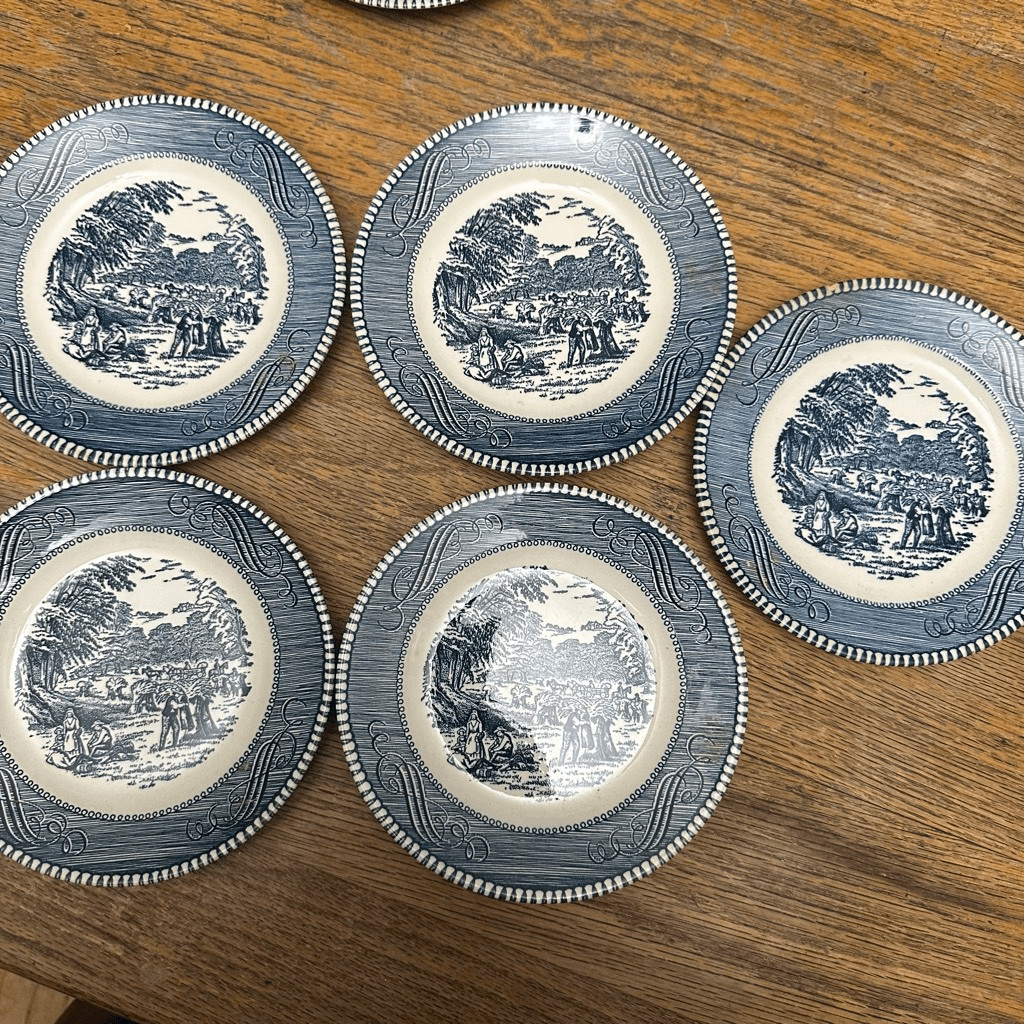 Currier and Ives by Royal harvester set of 5 dessert bowls