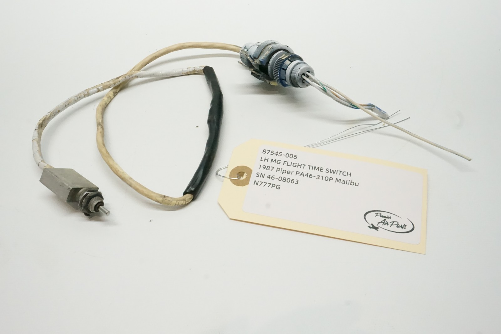 Piper LH MG Flight Time Switch, P/N: 87545-006