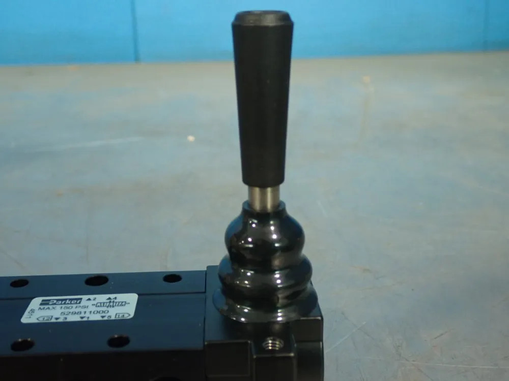 PARKER PNEUMATIC DIRECTIONAL SPOOL VALVE 529811000