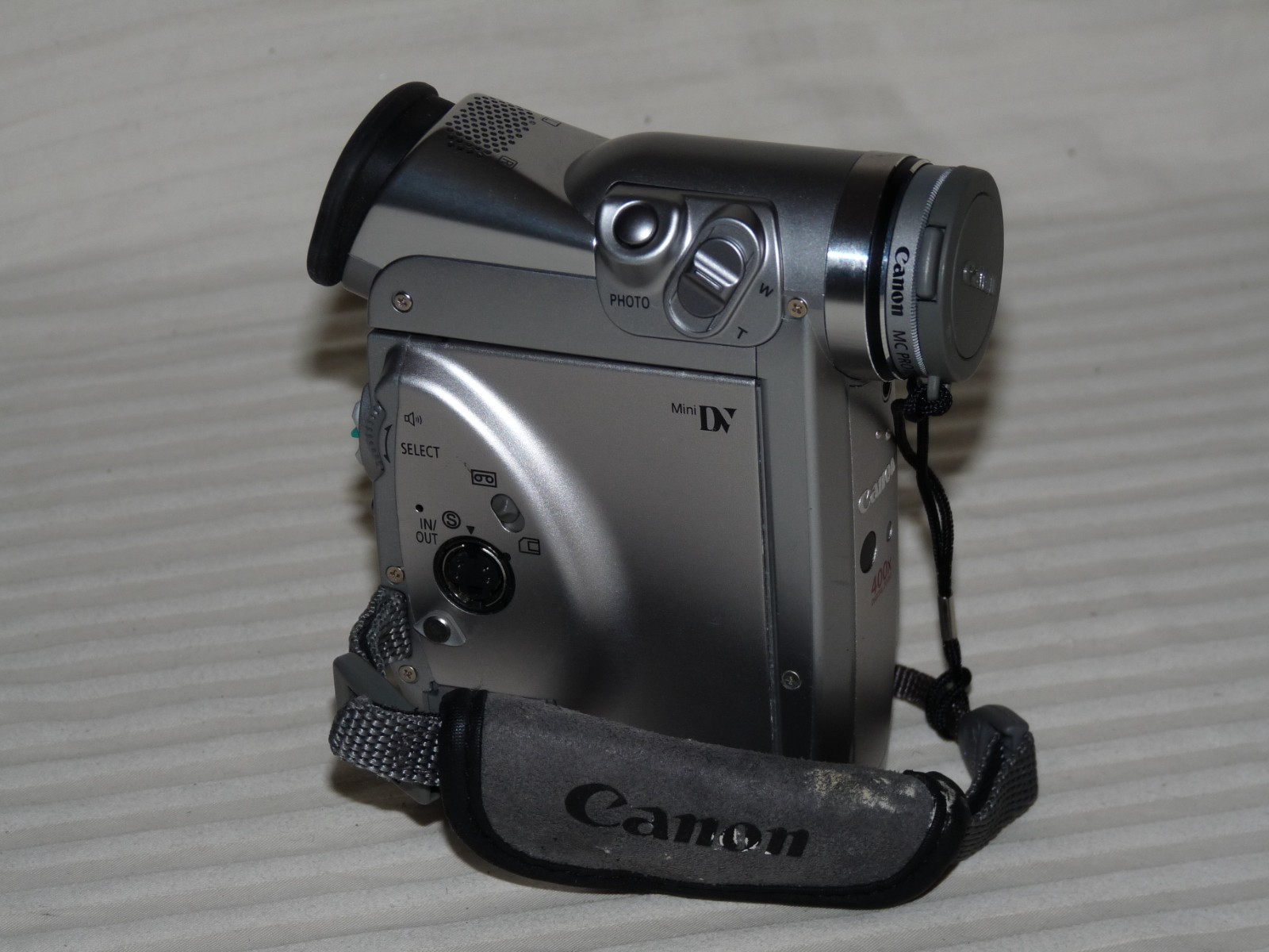 READ DESCRIPTION Canon Elura 50 Elura50 A MiniDv Mini Dv Camcorder VCR Player