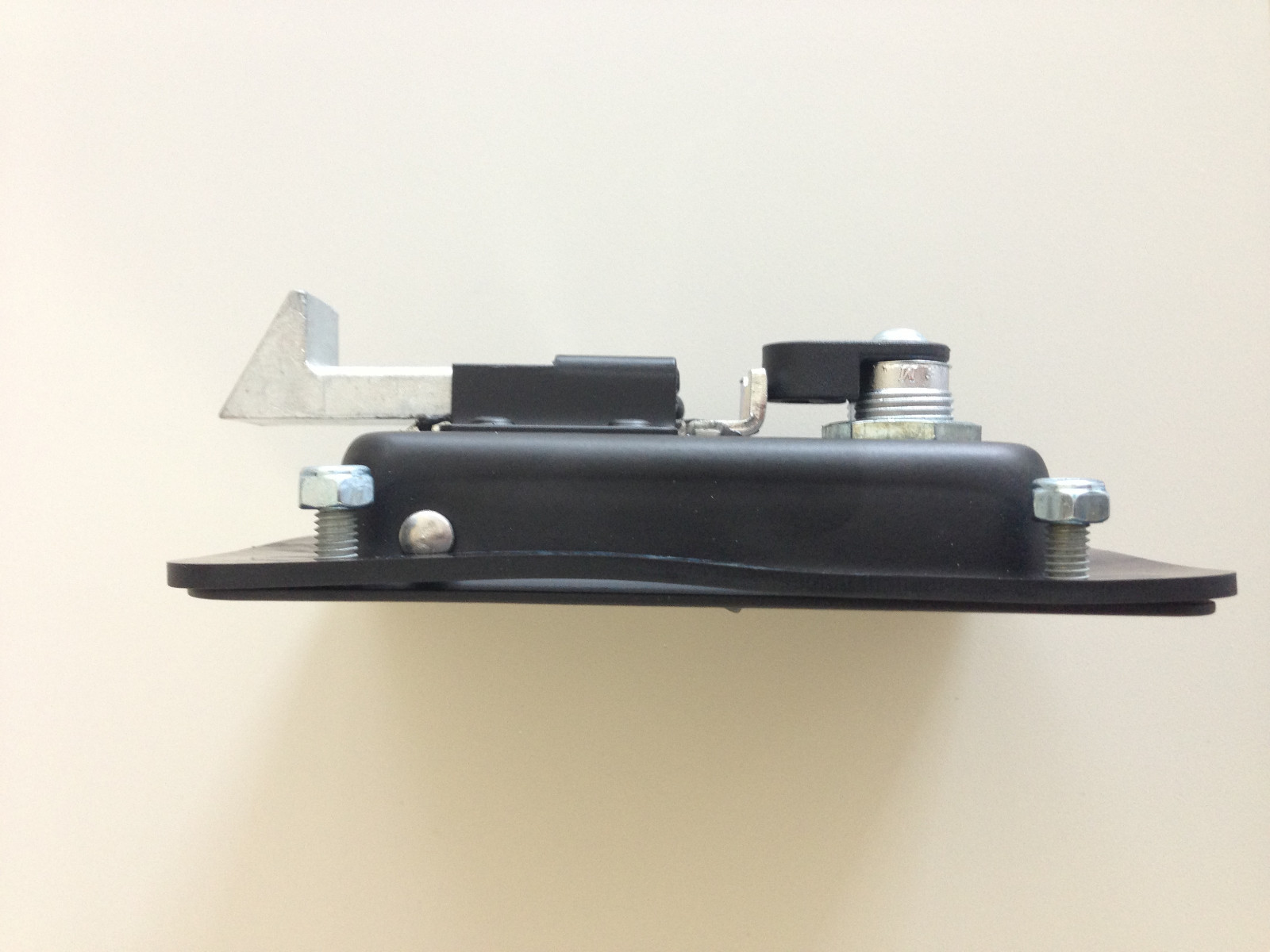 PUSH TO CLOSE HEAVY DUTY LOCK. FREE SHIPPING. Part # 016.6.2.03.2
