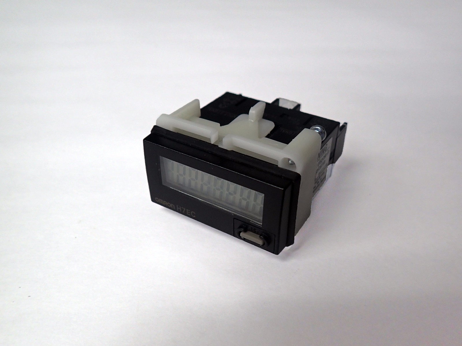 OMRON H7EC-NFV-B TOTAL COUNTER INPUT SIGNAL VOLTAGE 24-240V