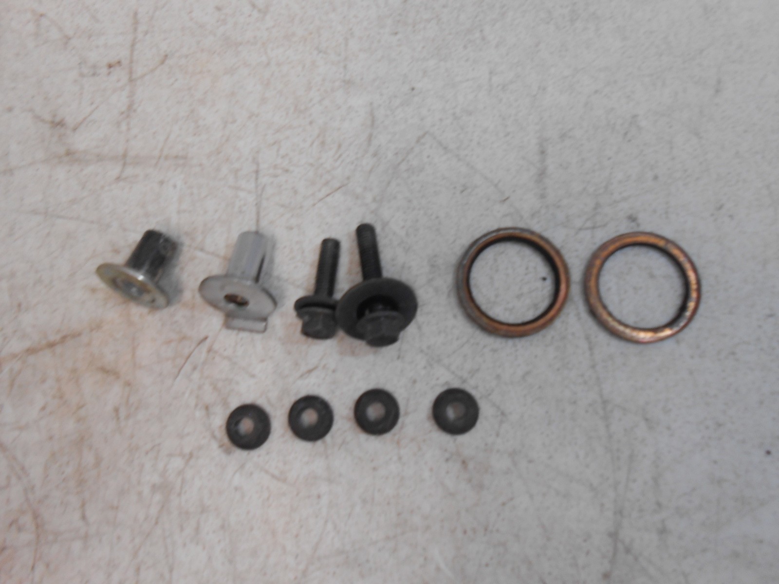 19 20 21 22 23 24 YAMAHA YZFR3 R3 OEM EXHAUST HEADER MOUNT NUTS BOLTS OEM