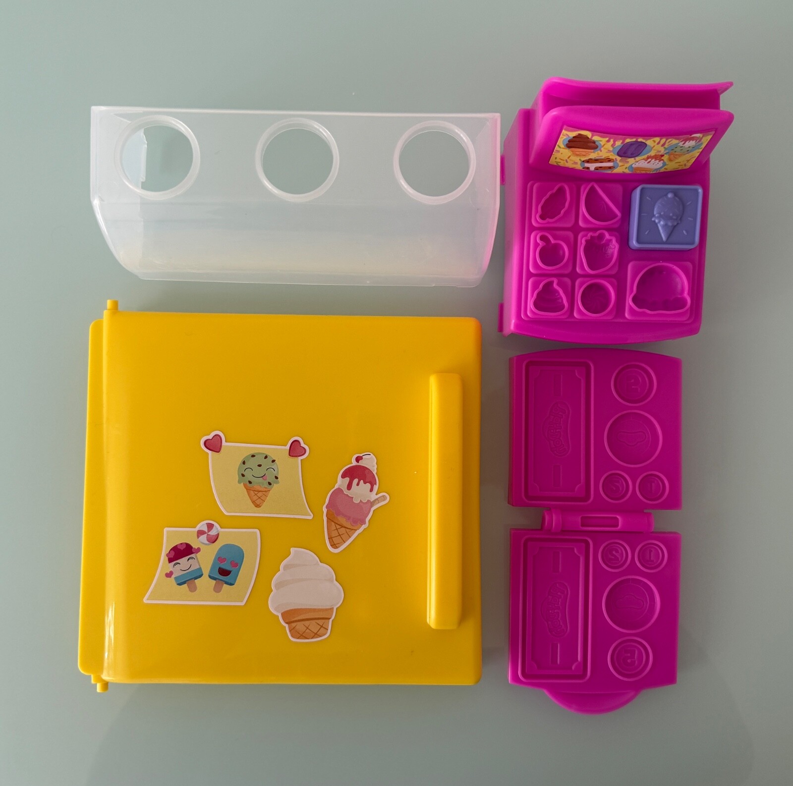Play-Doh Ultimate Ice Cream REPLACEMENT PARTS door, cones holder & counter set