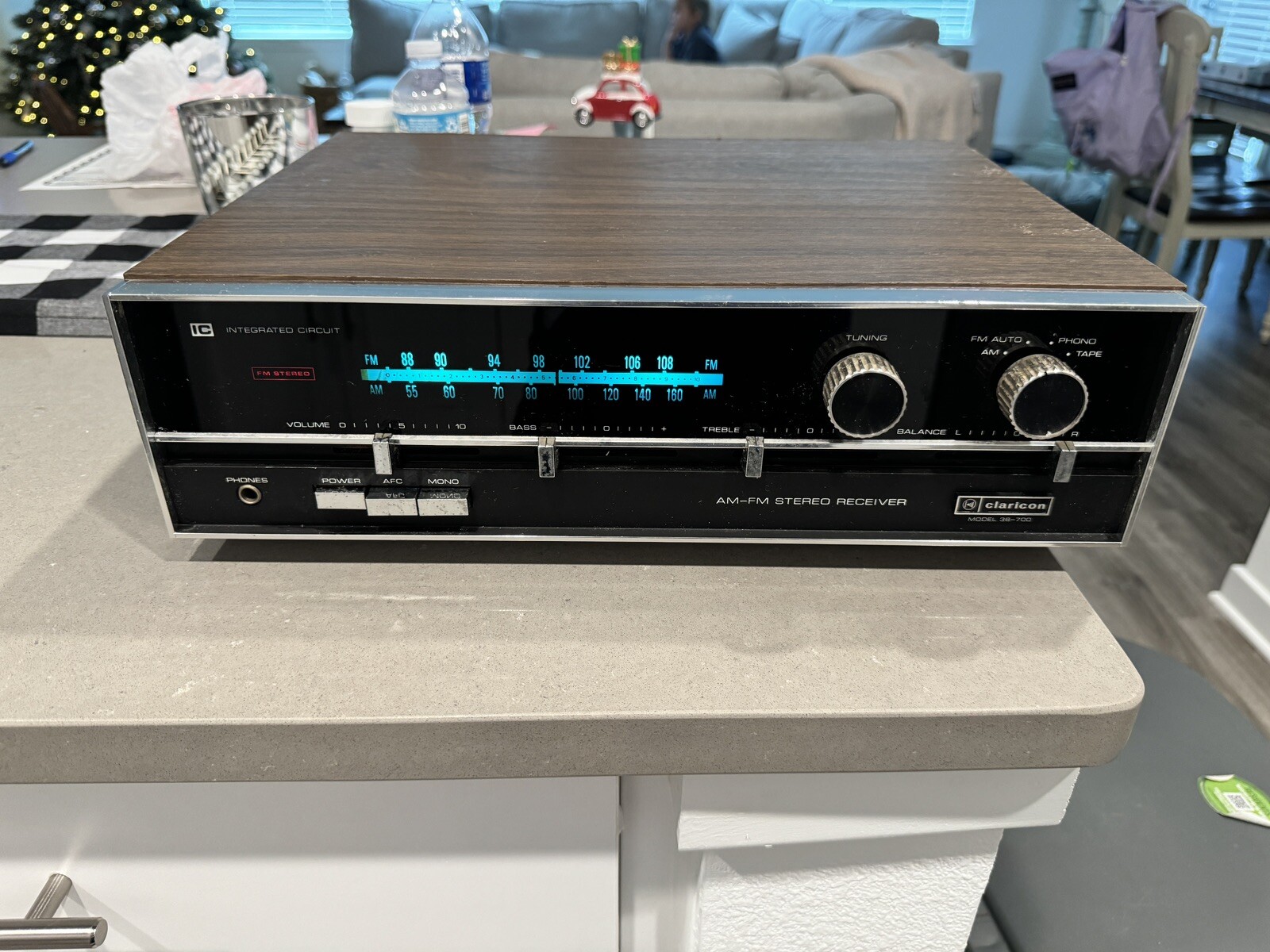 Claricon 36-700 Am-FM Stereo Receiver