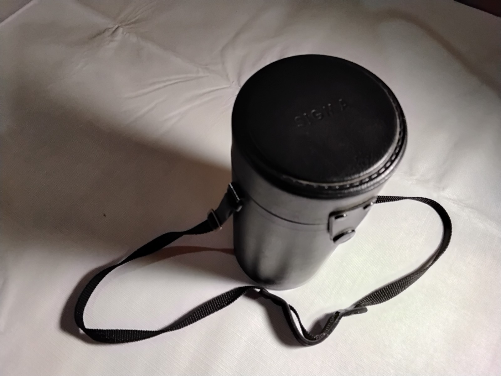 Sigma LC-8 Lens Case- Mint- w/strap