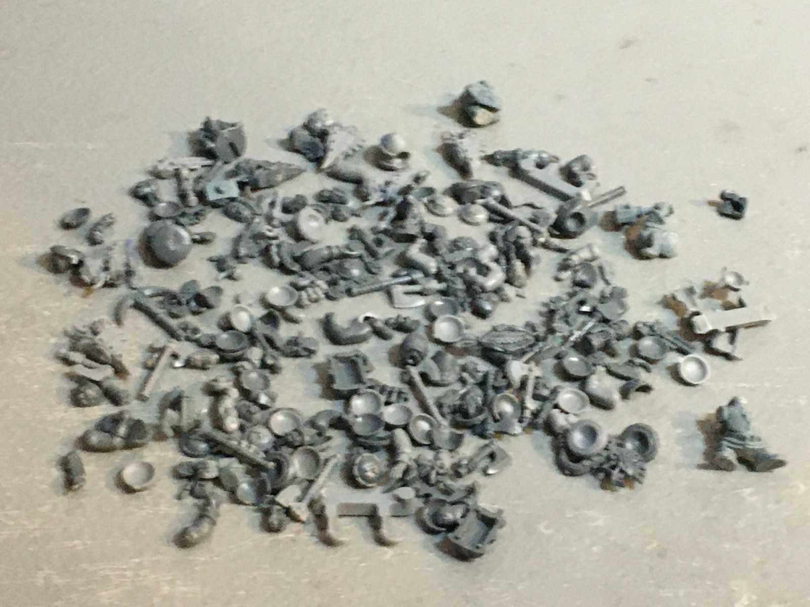 A30821 WARHAMMER FANTASY OLD WORLD DWARFS BITS LOT MIXED ARMS ACCESSORIES GW