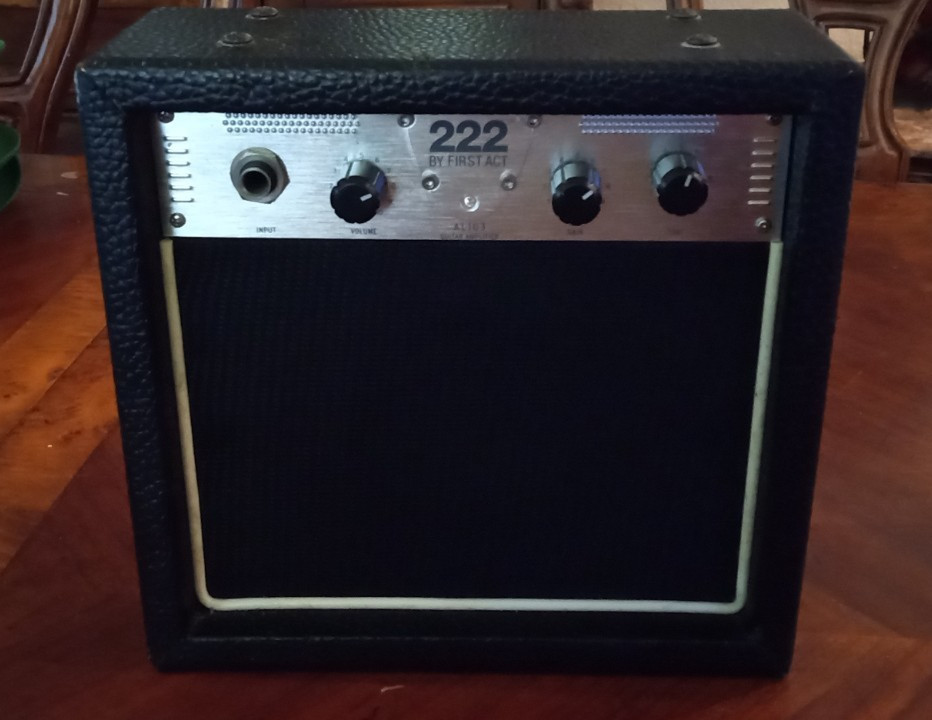 222 by First Act Portable Practice Guitar AMP Amplifier AL103 - w/ Power Adapter