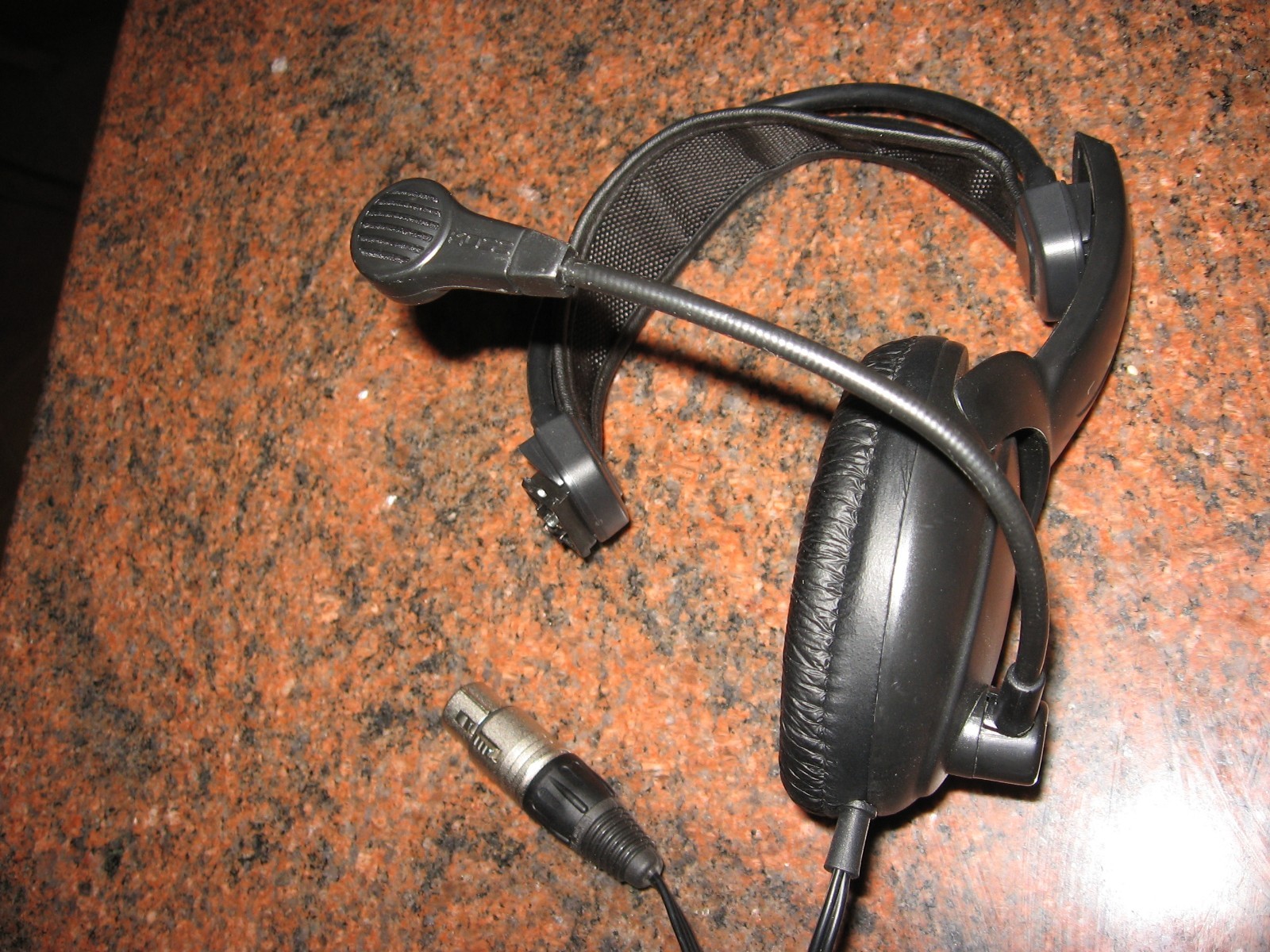 Clear-Com SINGLE MUFF RTS BTR Radiocom Intercom headphones Headset XLR4