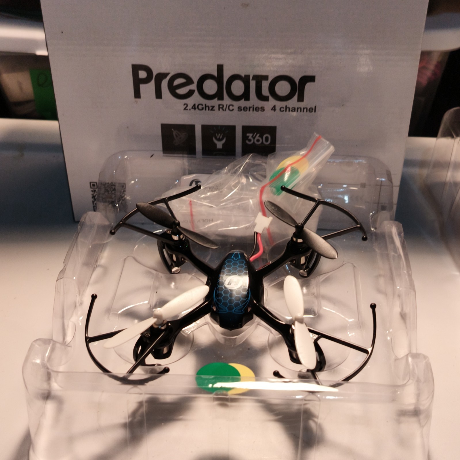 Holy Stone Predator HS170 3 Batteries. Quadcopter Drone 2.4GHz 4-Channel