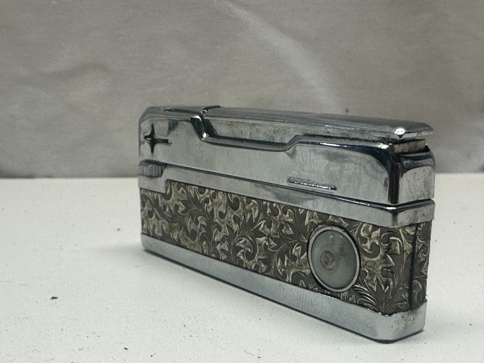 Royale "2500" Gas Lighter Automatic Fuel JAPAN
