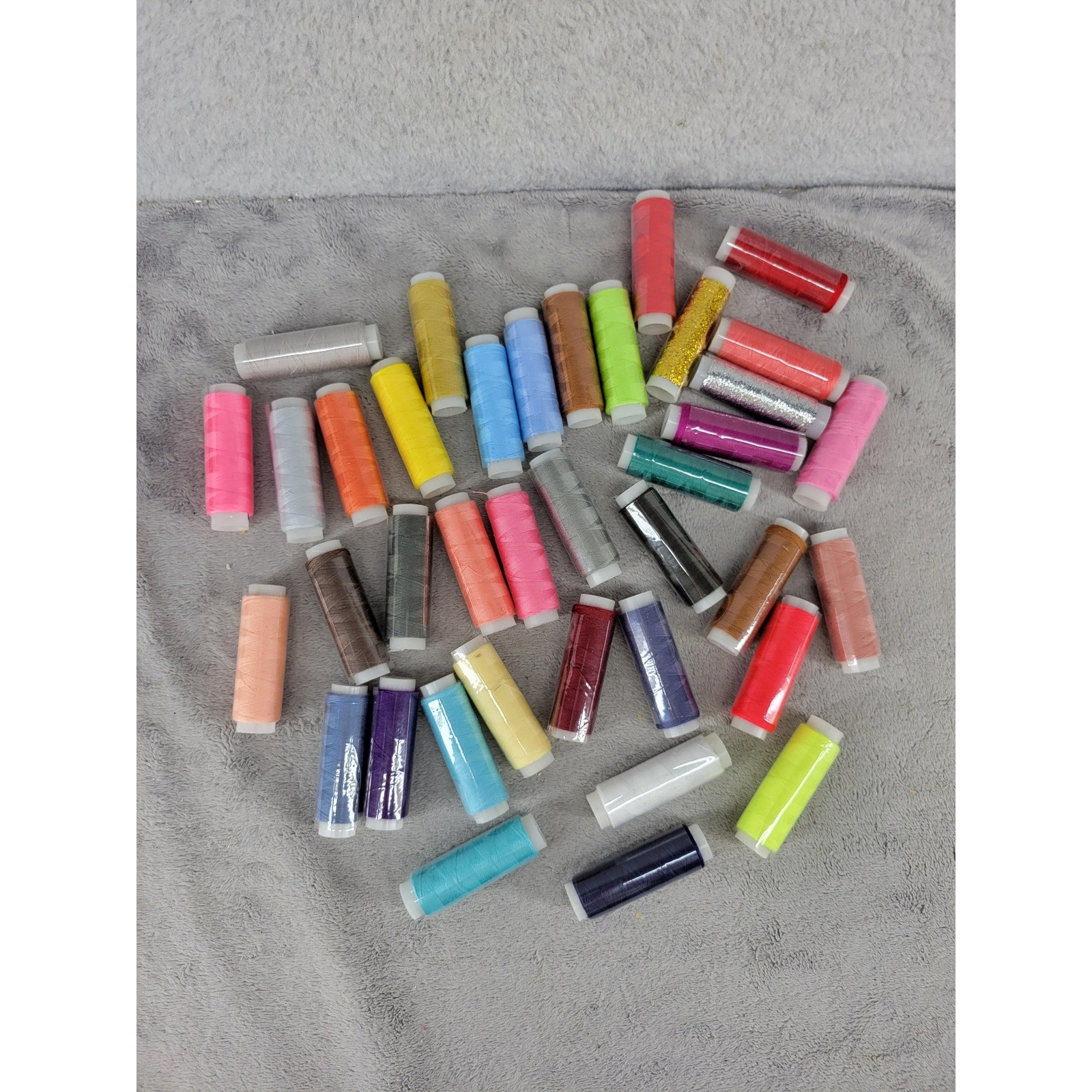 Lot Assorted Colors Sewing Thread Spools Crafting Projects
