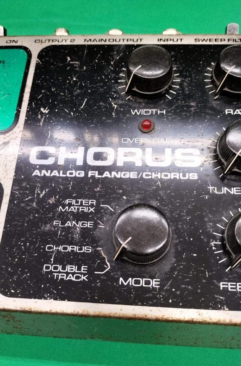 Electro-Harmonix Poly Chorus effects pedal new used guitar effects