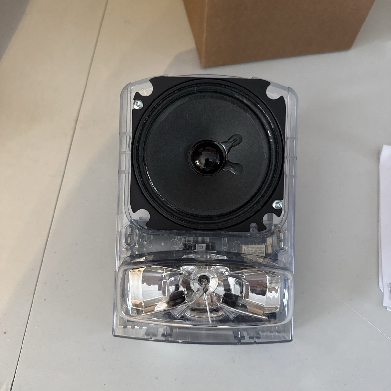 Simplex 49HFV-APPLW HIFI Speaker/Visual Wall Appliance