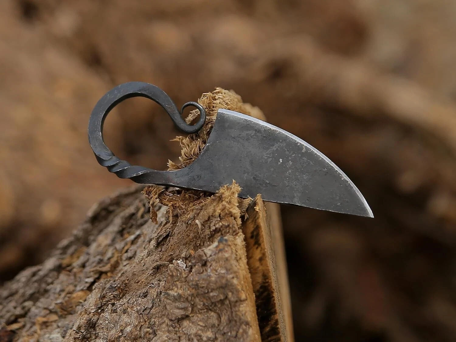 Handmade Viking Knife – Hand-Forged Celtic Pocket Knife | Full Tang Vintage Blad