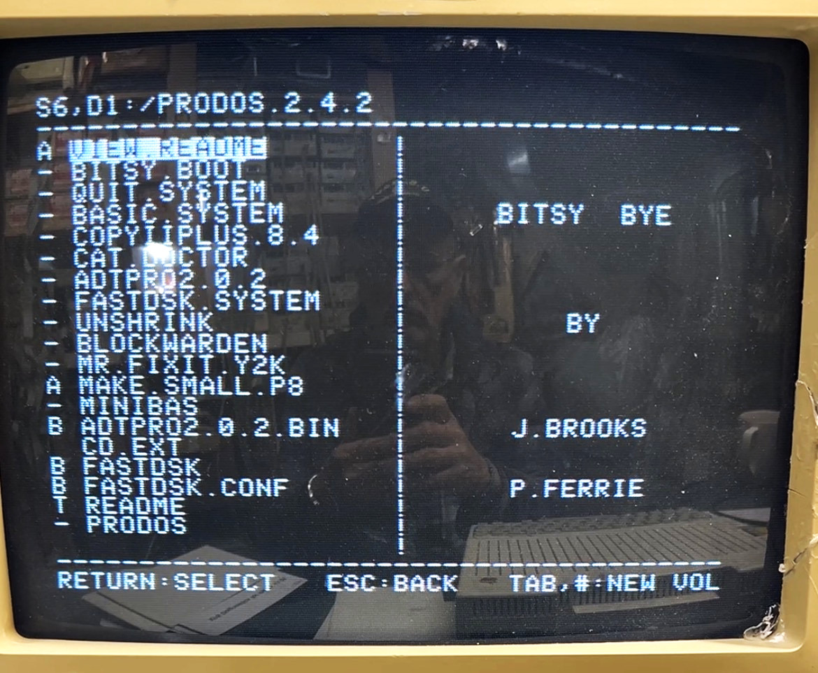 Apple IIe, 1984, SSC, Disk I/O, 64K/80Col, Unidisk, Software