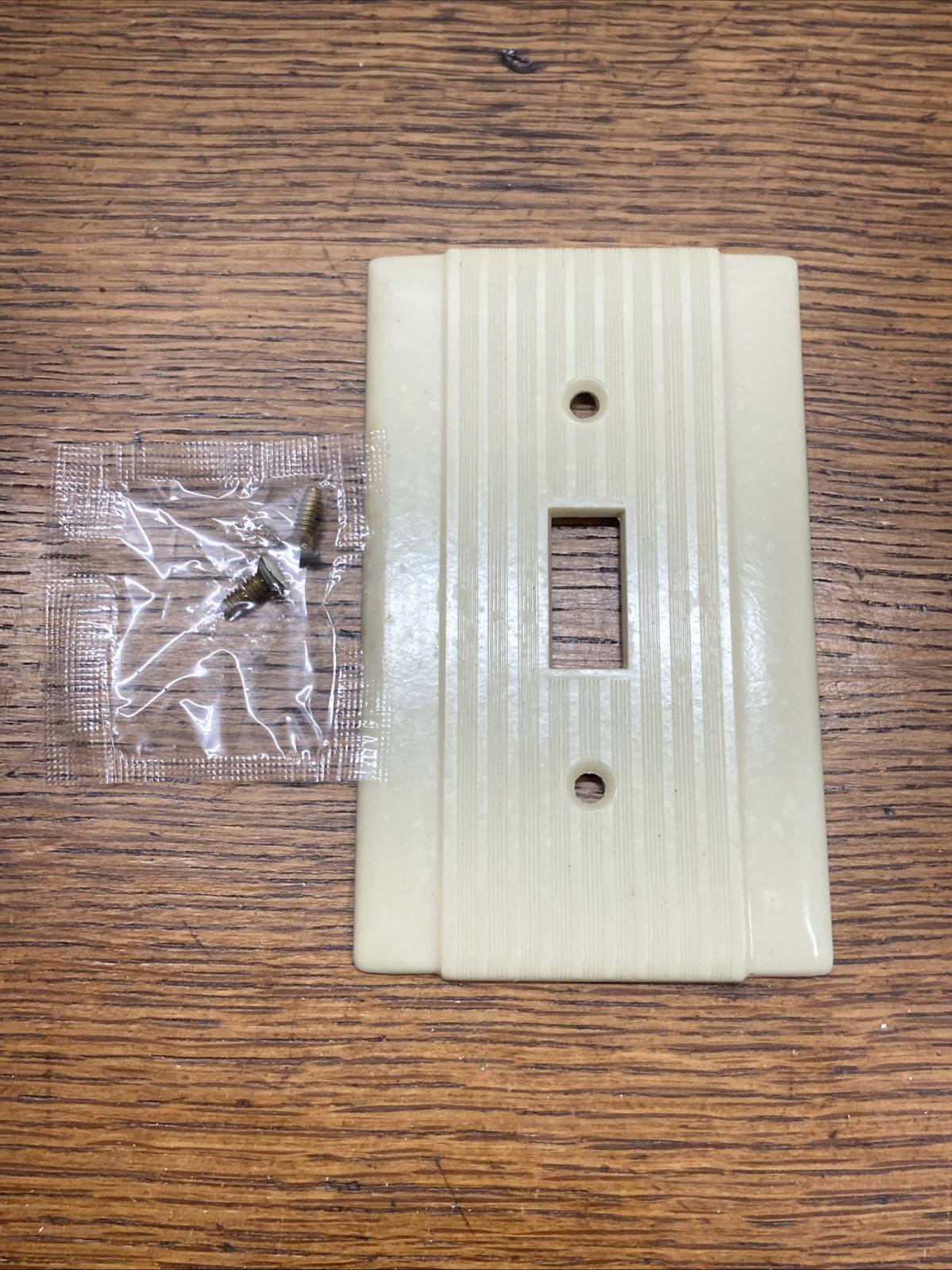 Vintage Nos Hubble Pick A Light Uline Wall Switch Plate Ribbed Tan