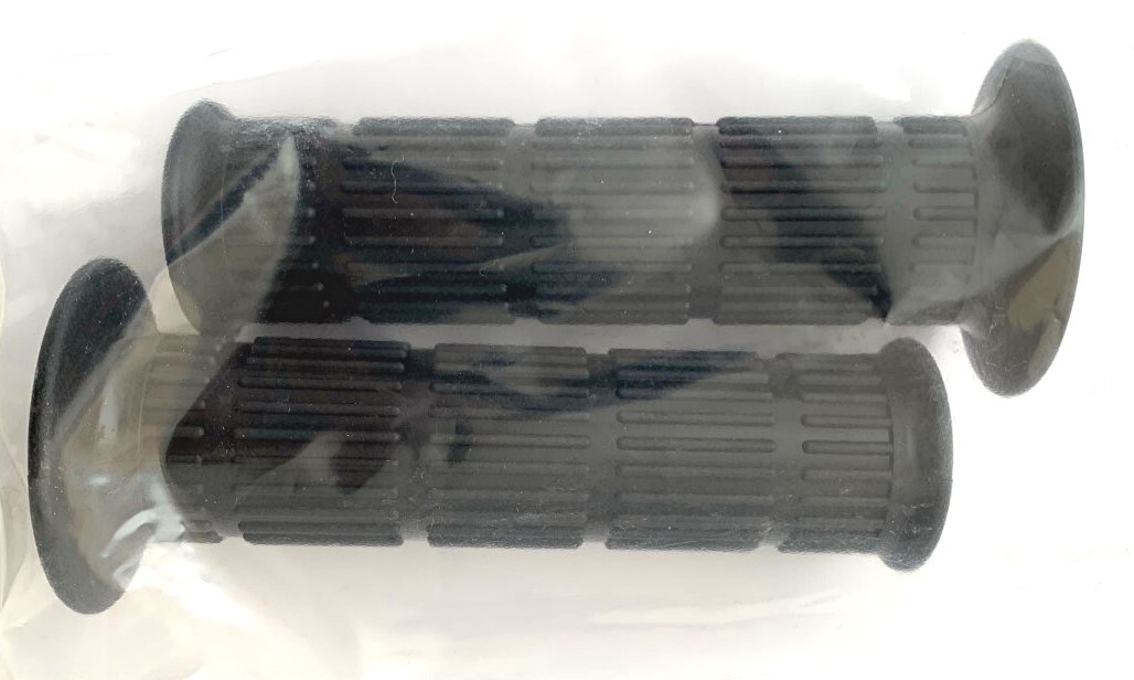 KAWASAKI KZ400 KZ440 KZ650 KZ750 H1 KZ1000 POLICE GRIP SET SET OF 2 46075-028