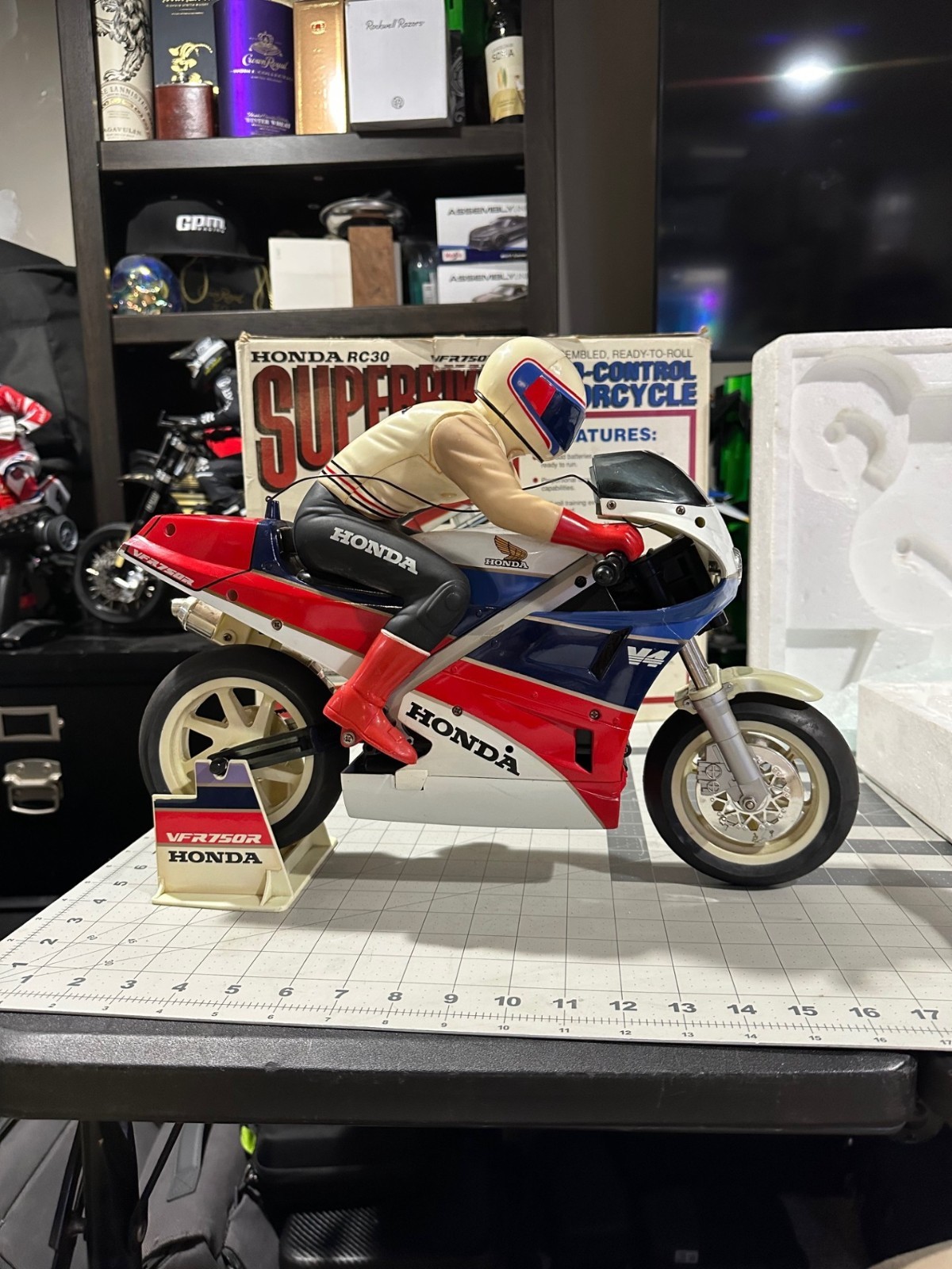 Royal Honda vfr750r rc30 motorcycle model