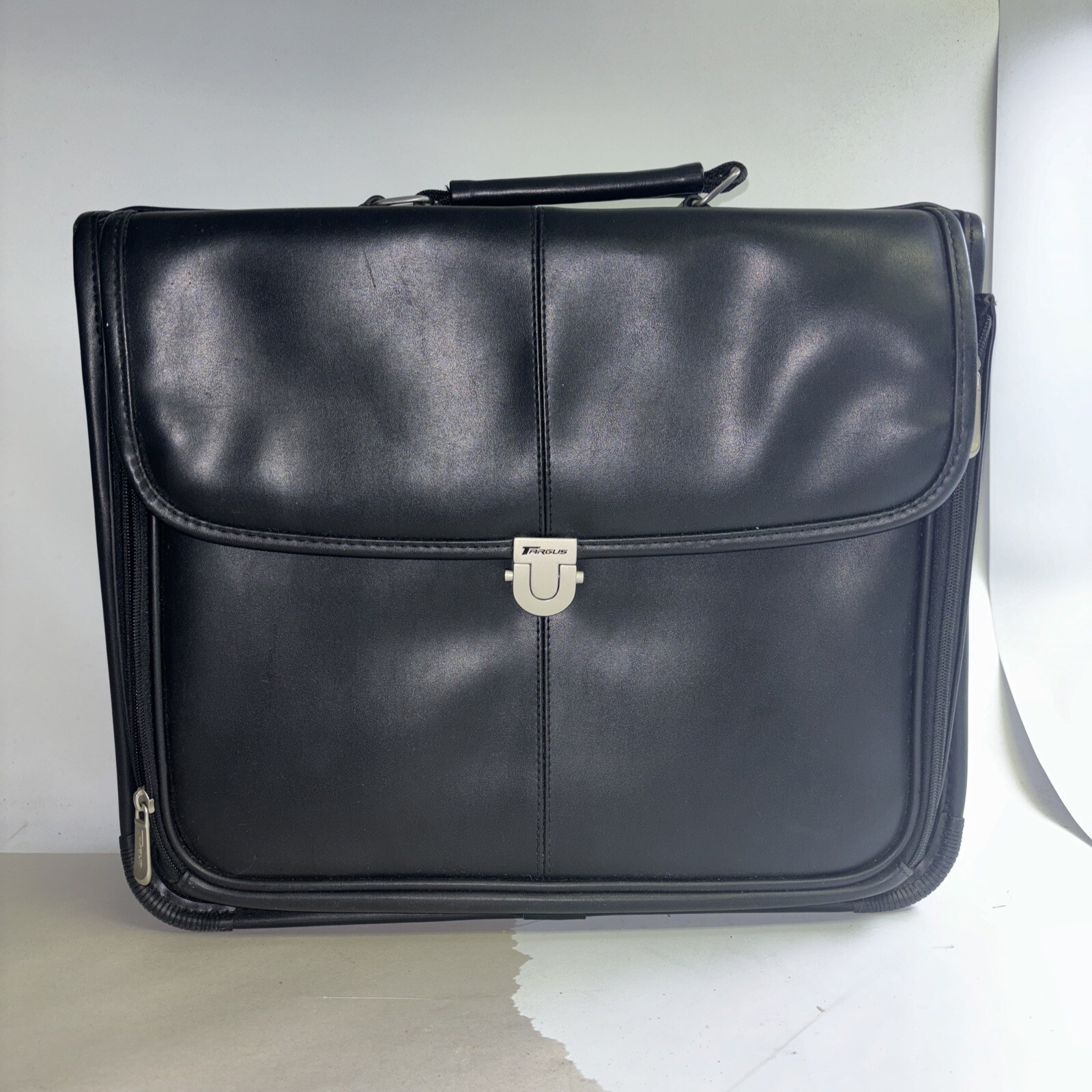 Targums Reverse Access Notebook Case