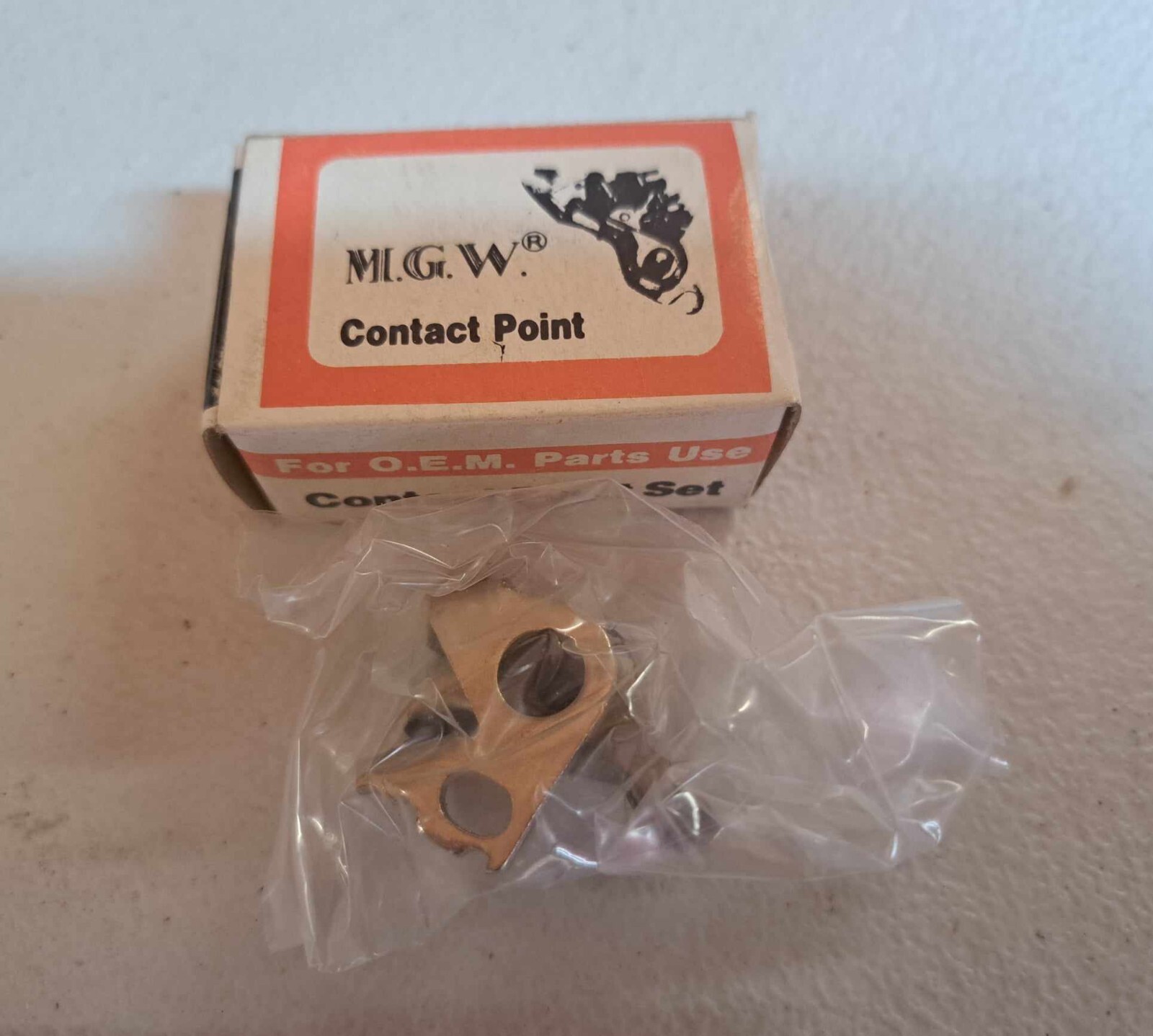 M.G.W. Contact Snowmobile Points B-015