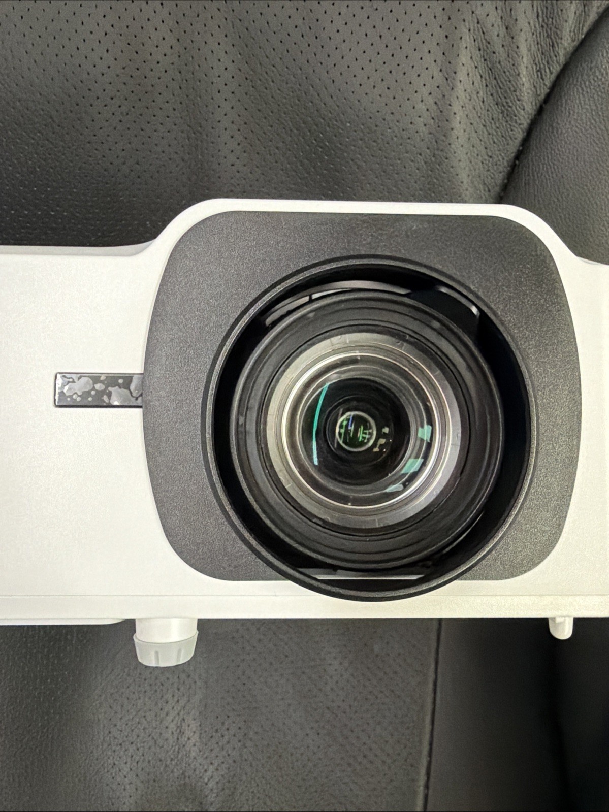 ViewSonic LS901-4K 5500 Lumens 4K Laser Projector Mint