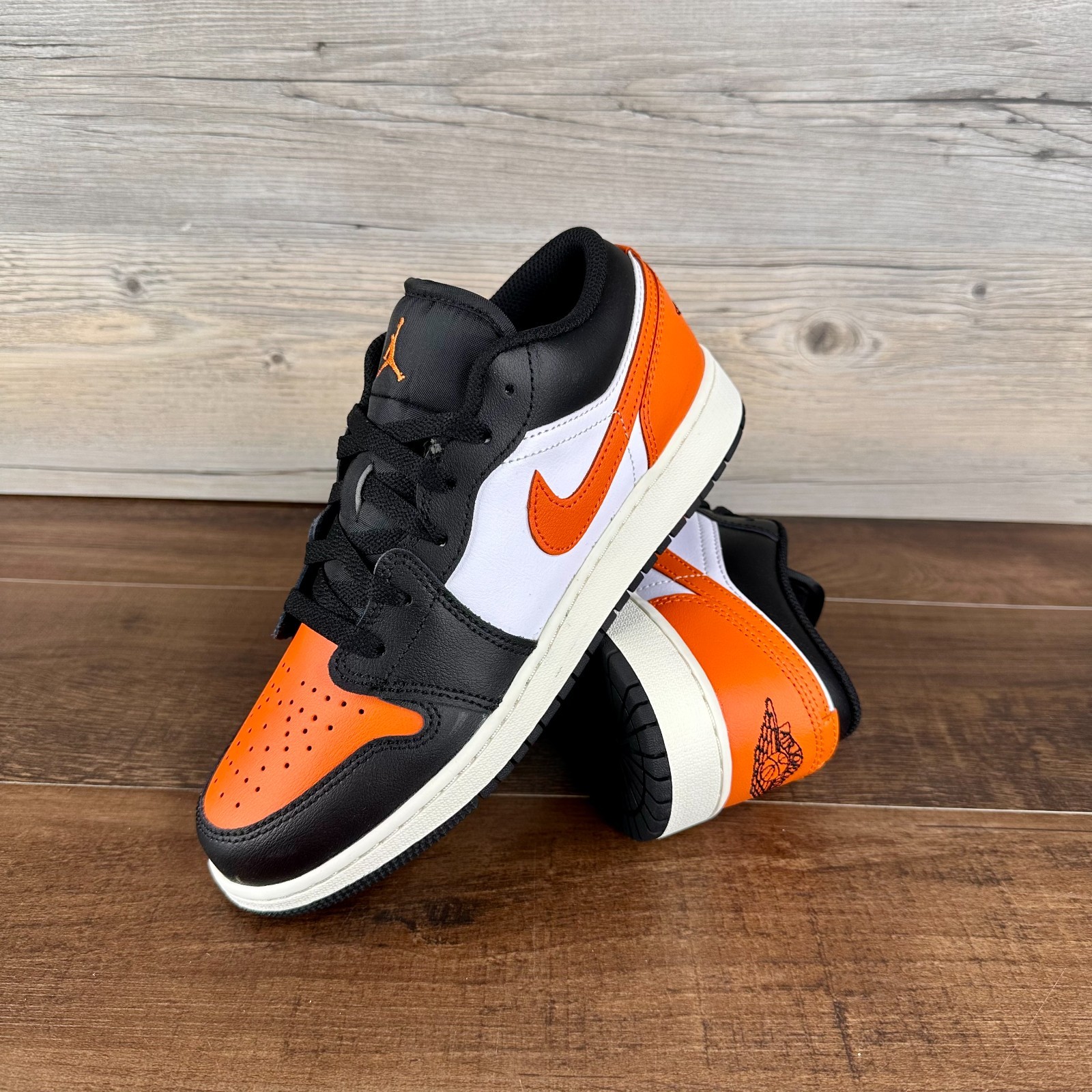 Nike Air Jordan 1 Low Shattered Backboard GS Sz 6Y Black White Sail 553560 081