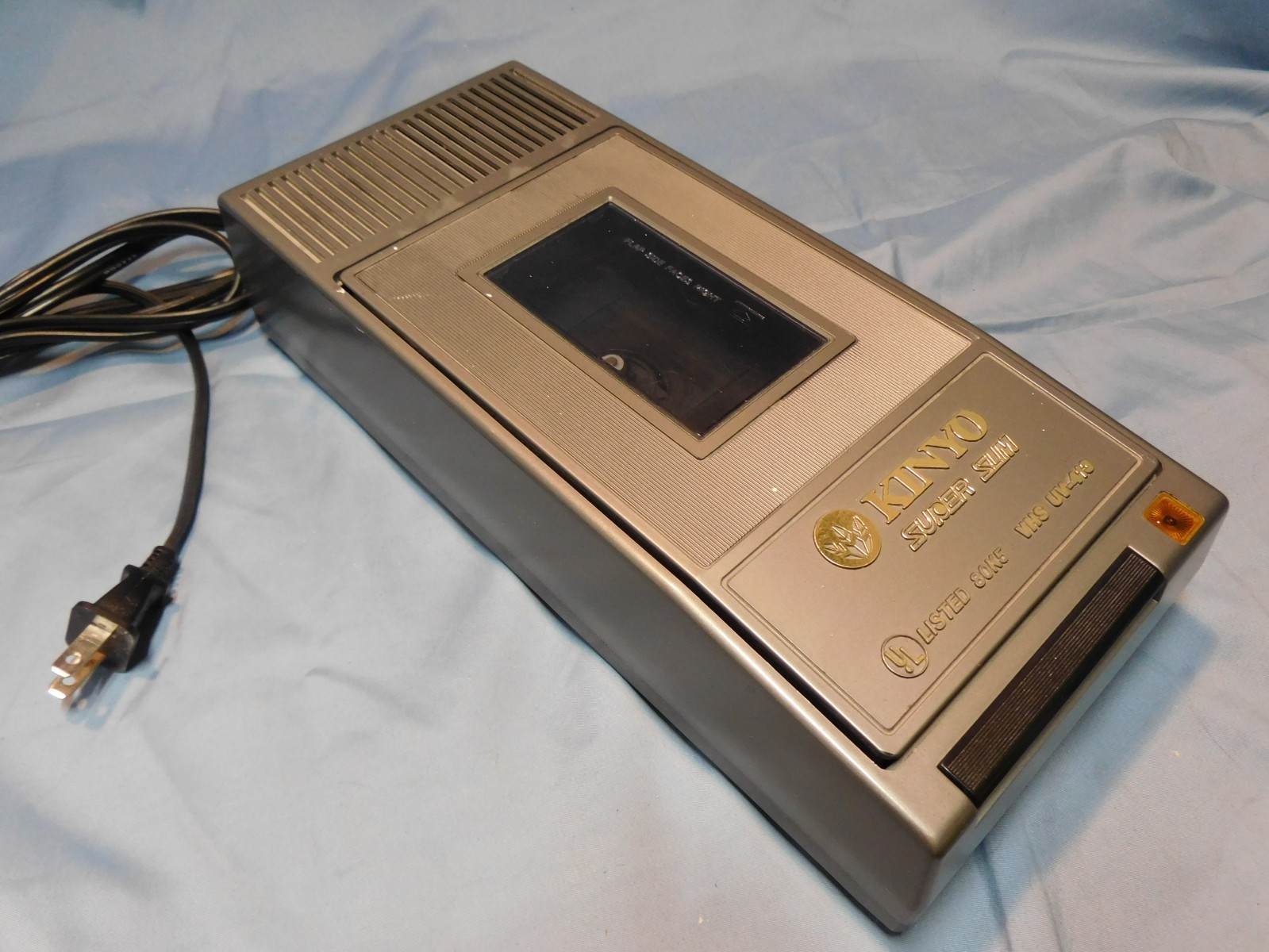 Kinyo VHS Video Cassette Rewinder Super Slim UV-413
