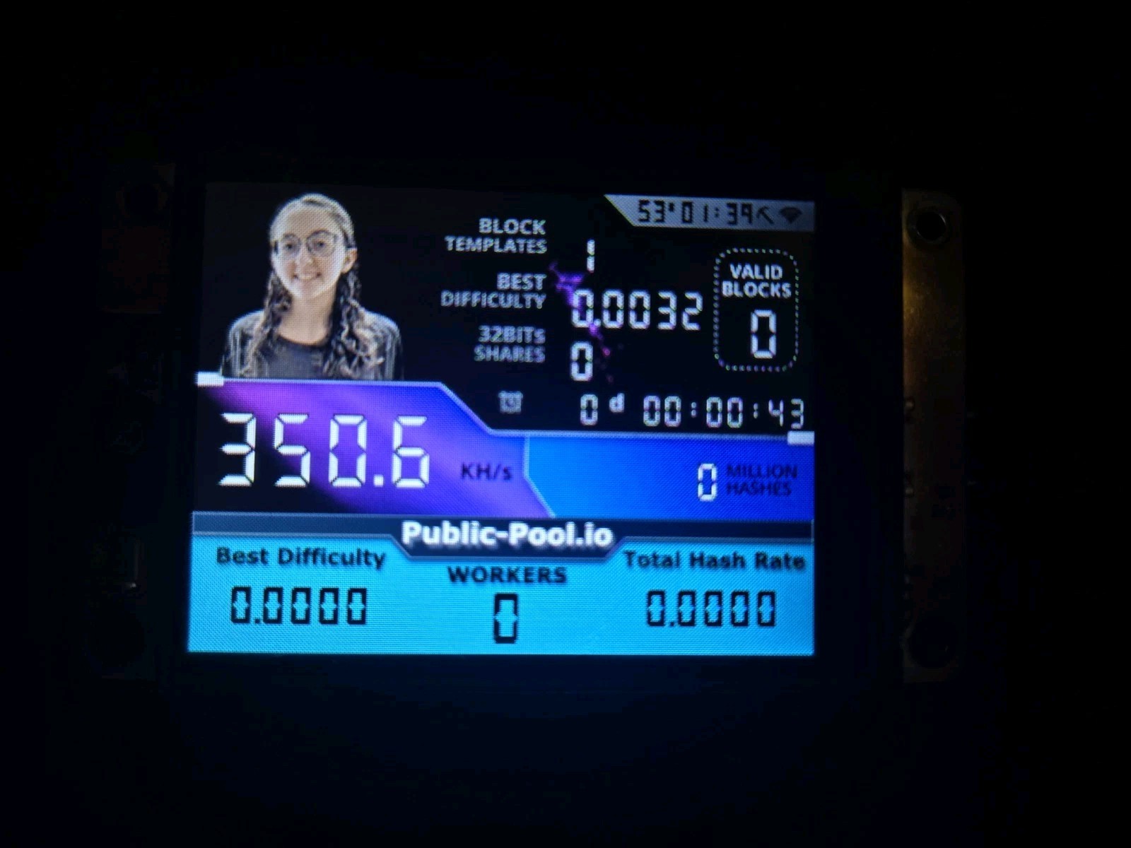 Nerdminer V2 350KH/s ☆Caroline Ellison Edition☆ Bitcoin Solo Nerd Miner + Case